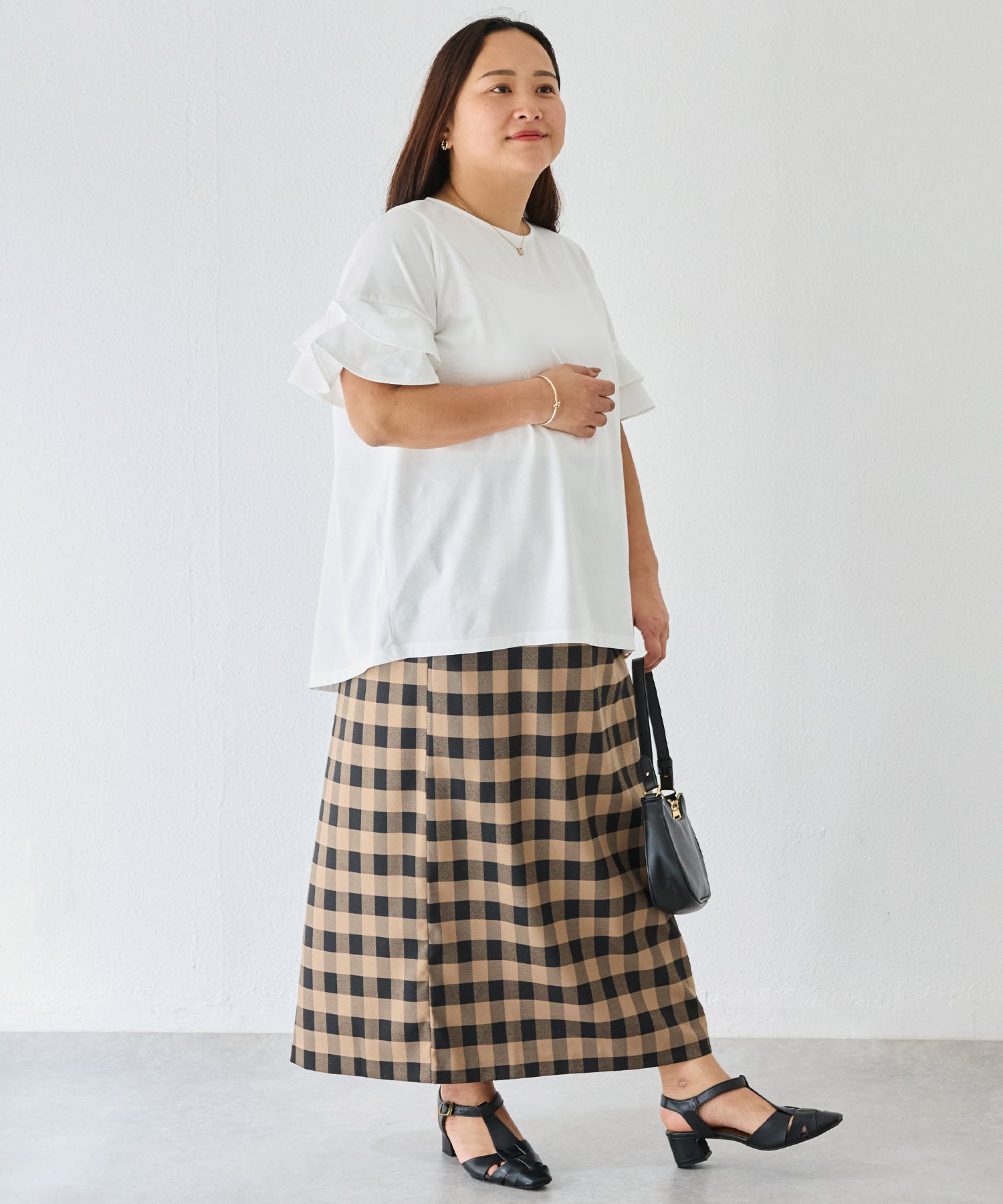 オフホワイト model:161cm 着用サイズ:3L