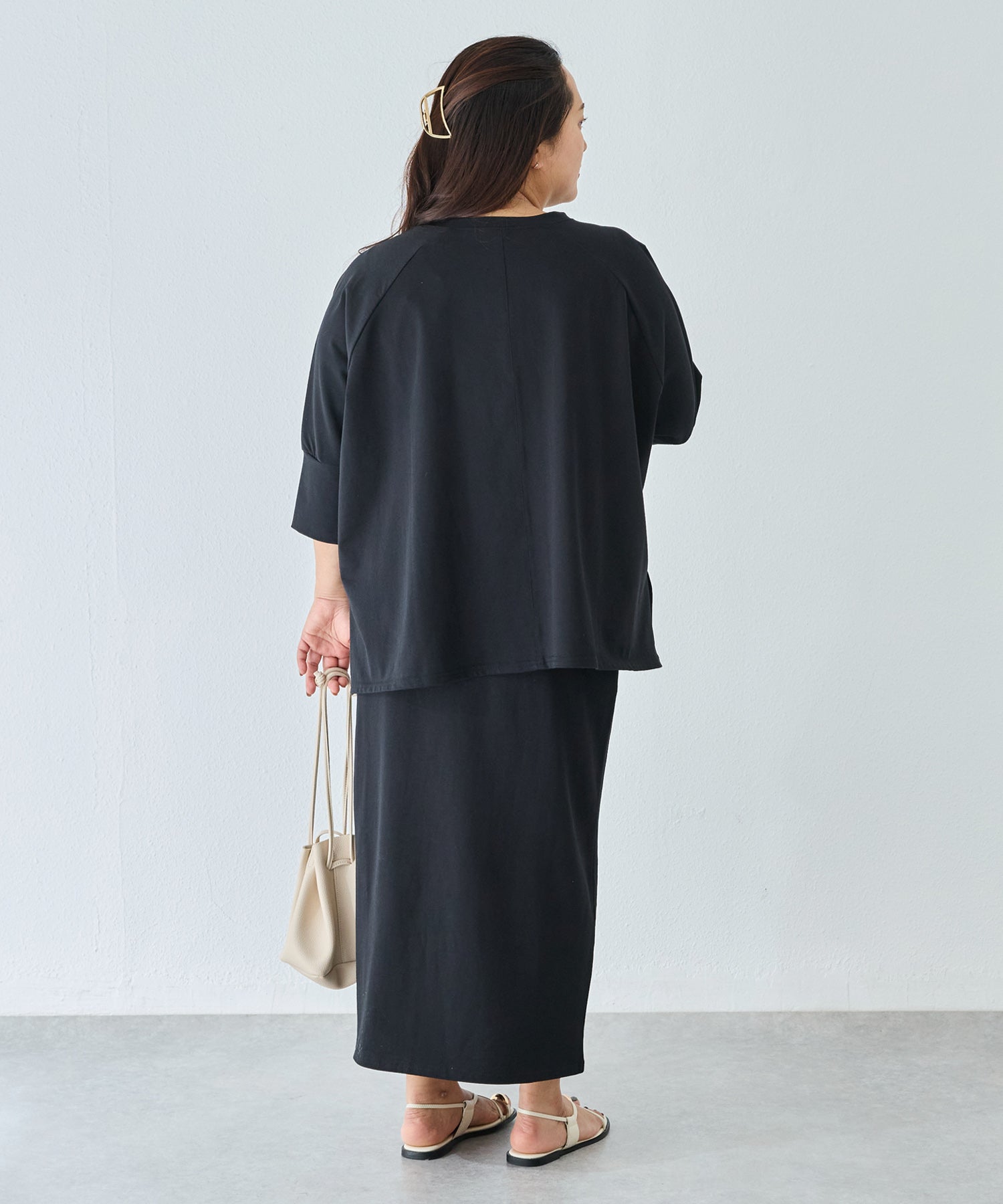 ブラック model:161cm 着用サイズ:3L