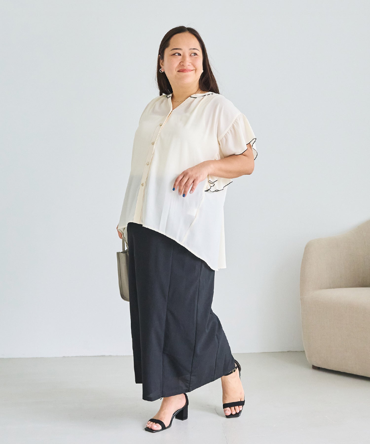 オフホワイト model:161cm 着用サイズ:3L