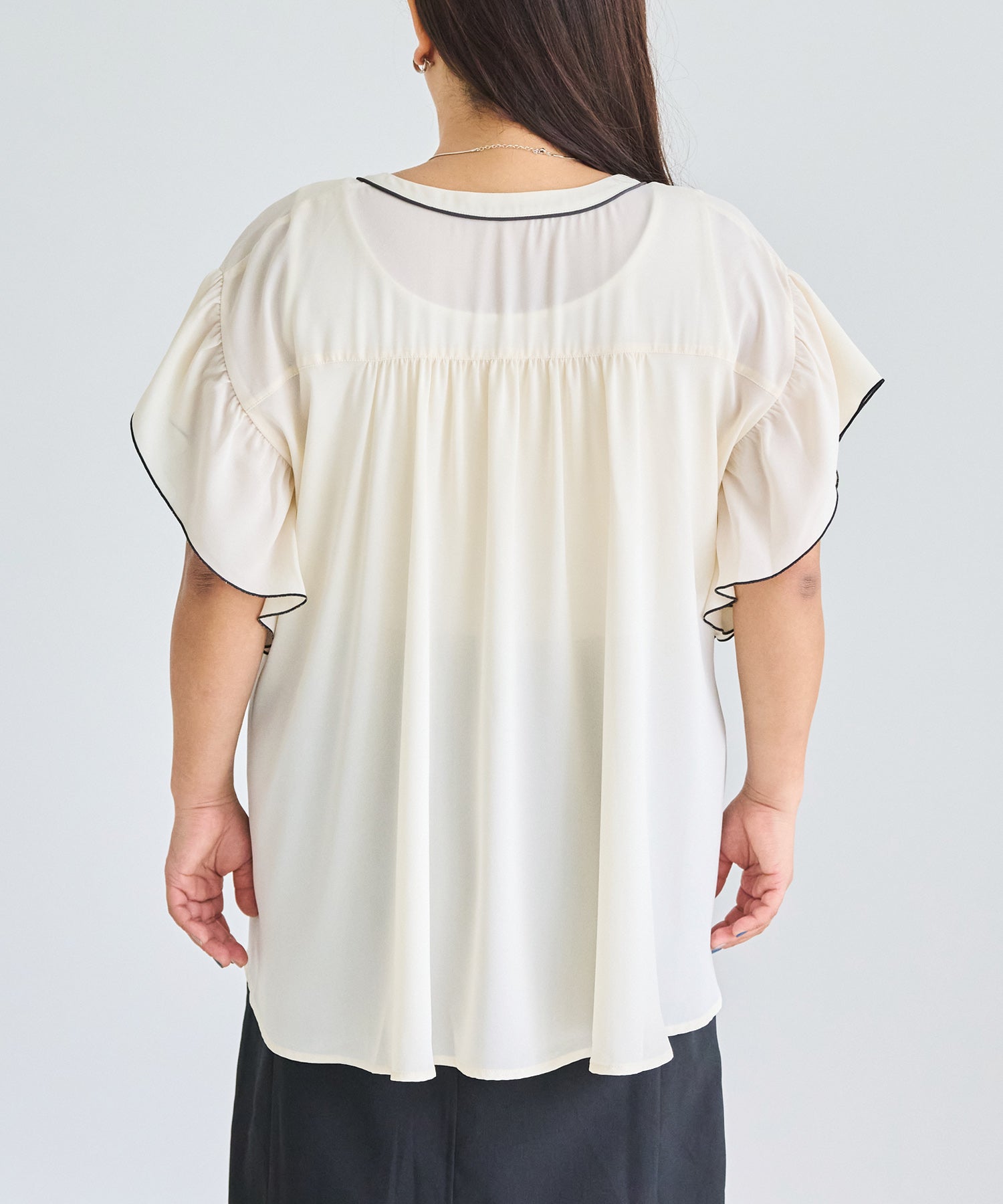 バック model:161cm 着用サイズ:3L