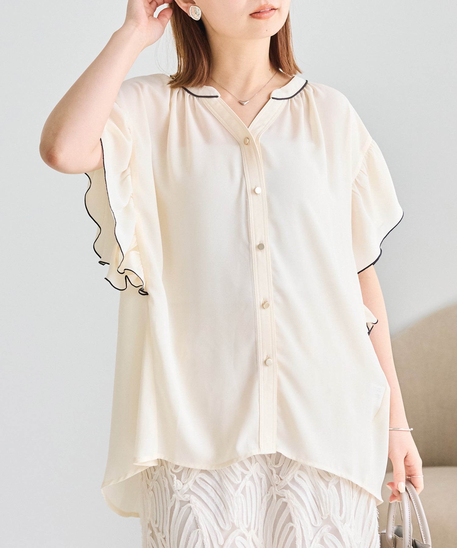 オフホワイト model:156cm 着用サイズ:M
