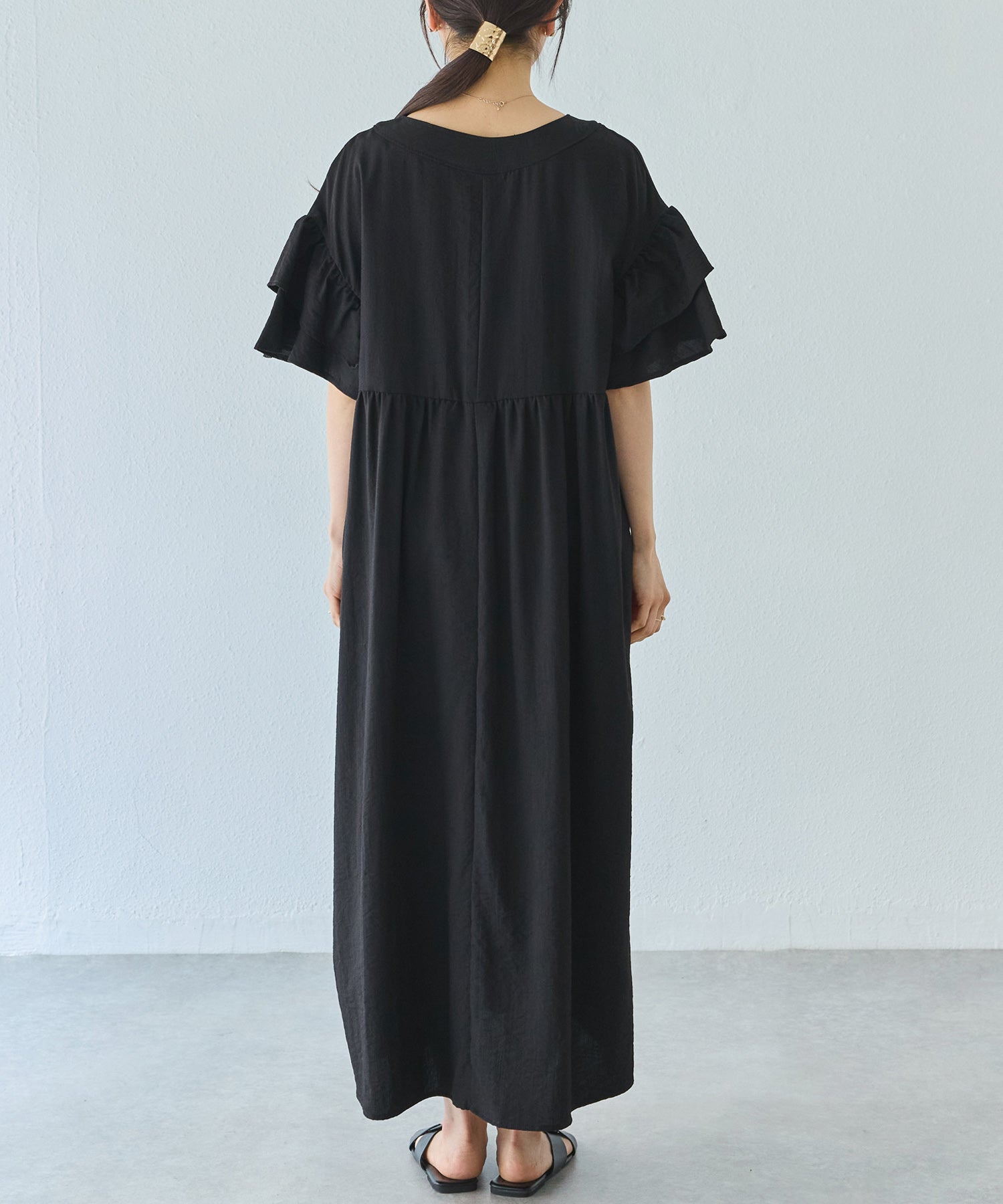 バック model:162cm 着用サイズ:M