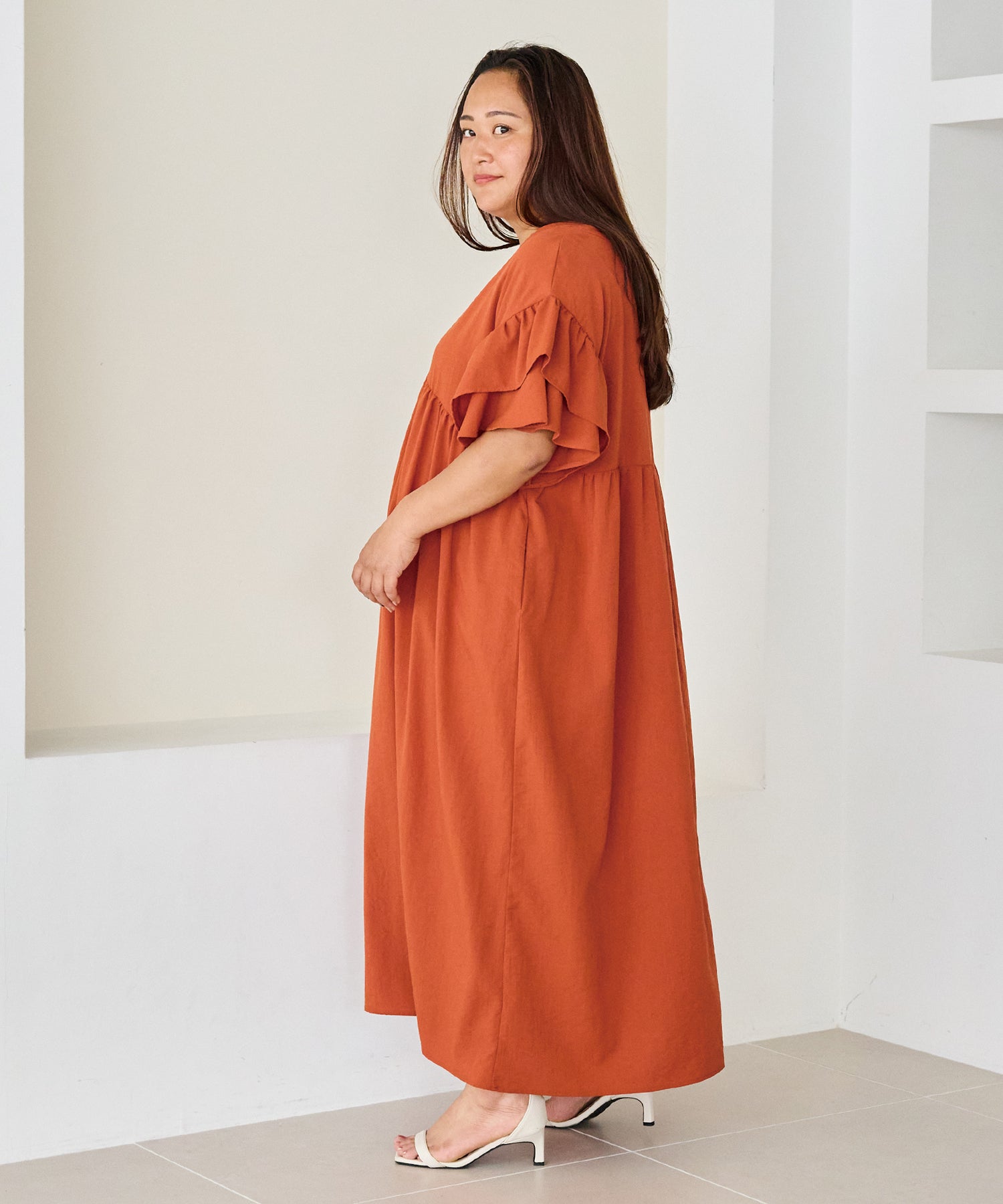 オレンジ model:161cm 着用サイズ:3L