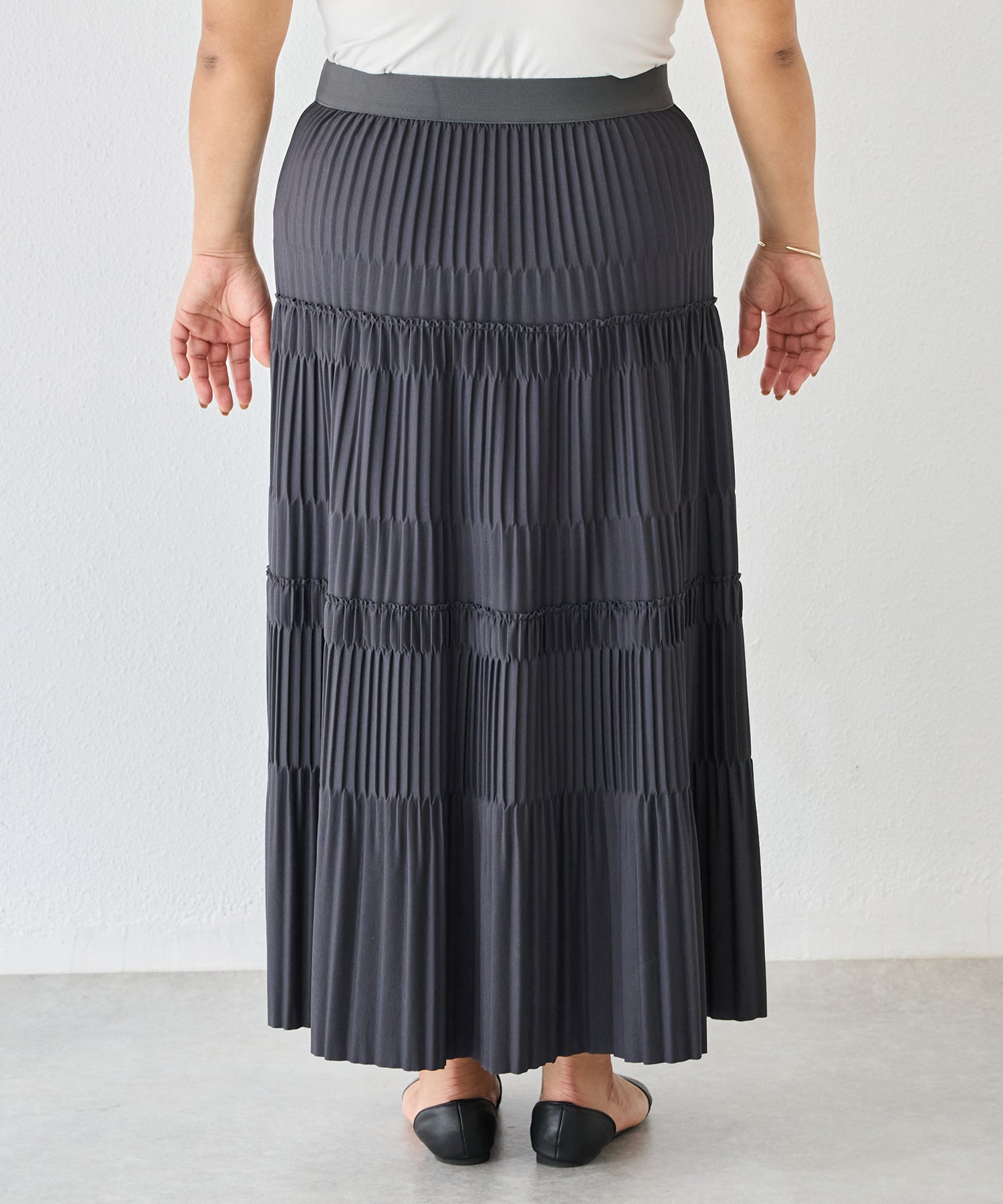 バック model:161cm 着用サイズ:3L