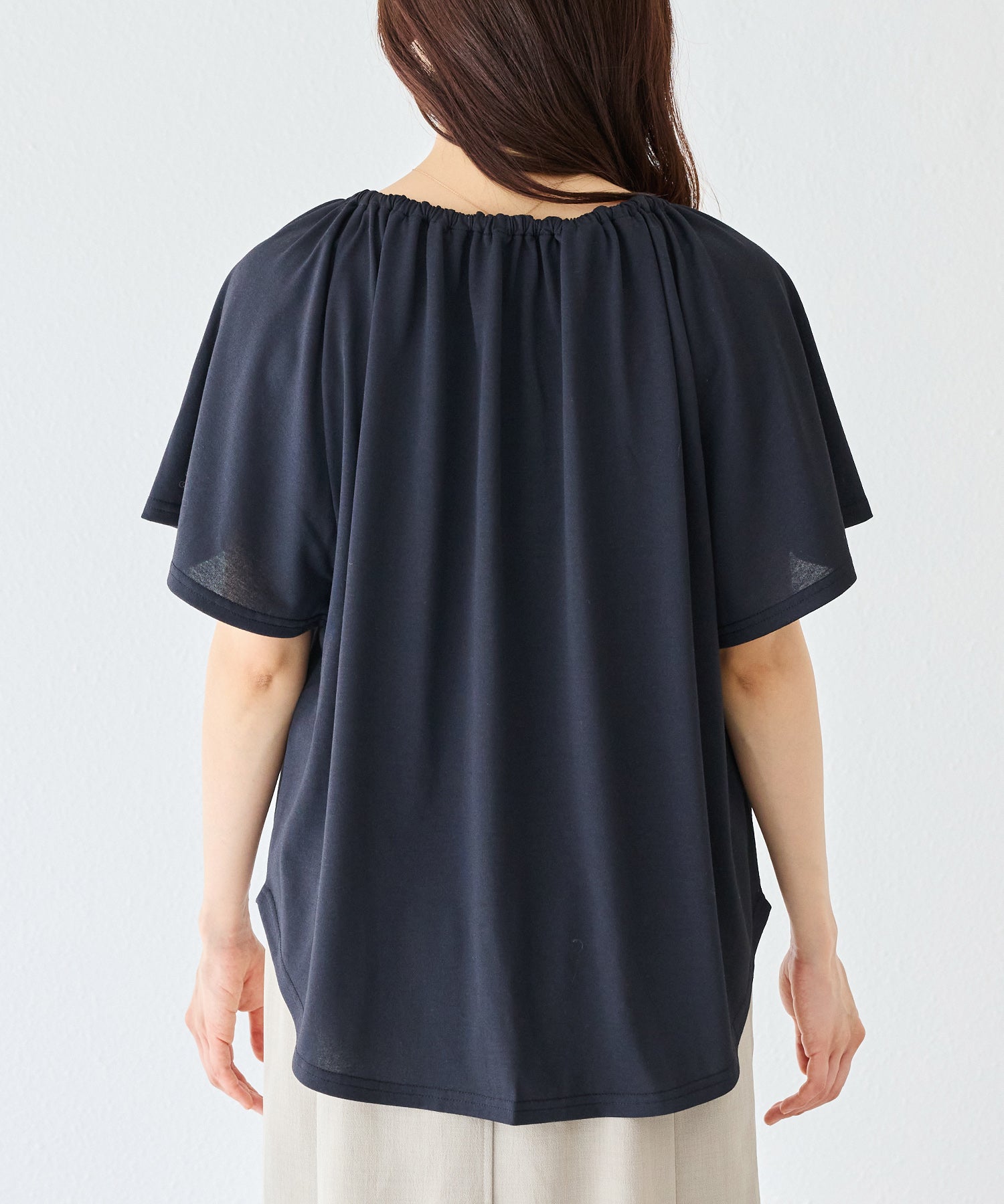 バック model:162cm 着用サイズ:M