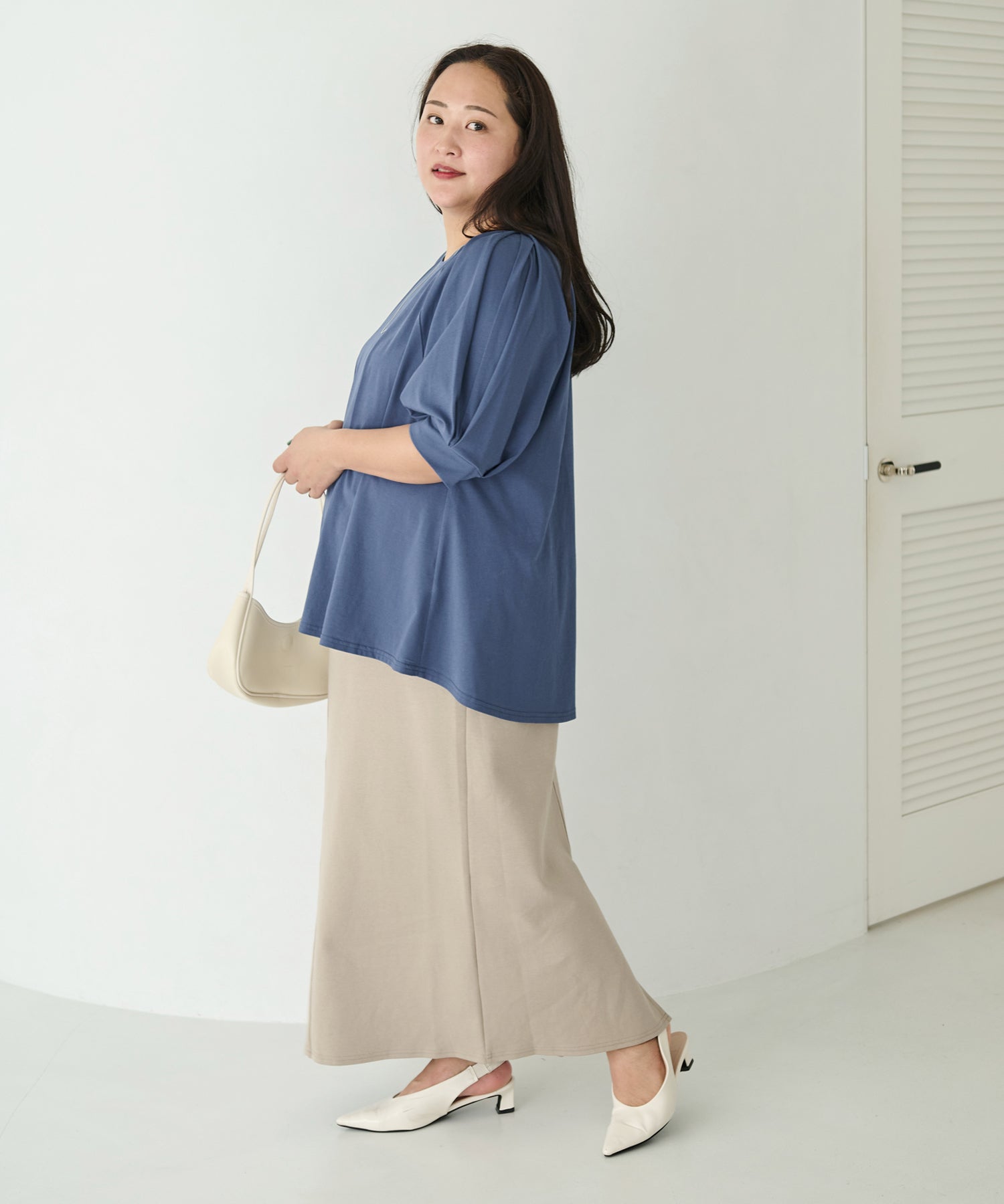 ブルー　model:161cm 着用サイズ:3L