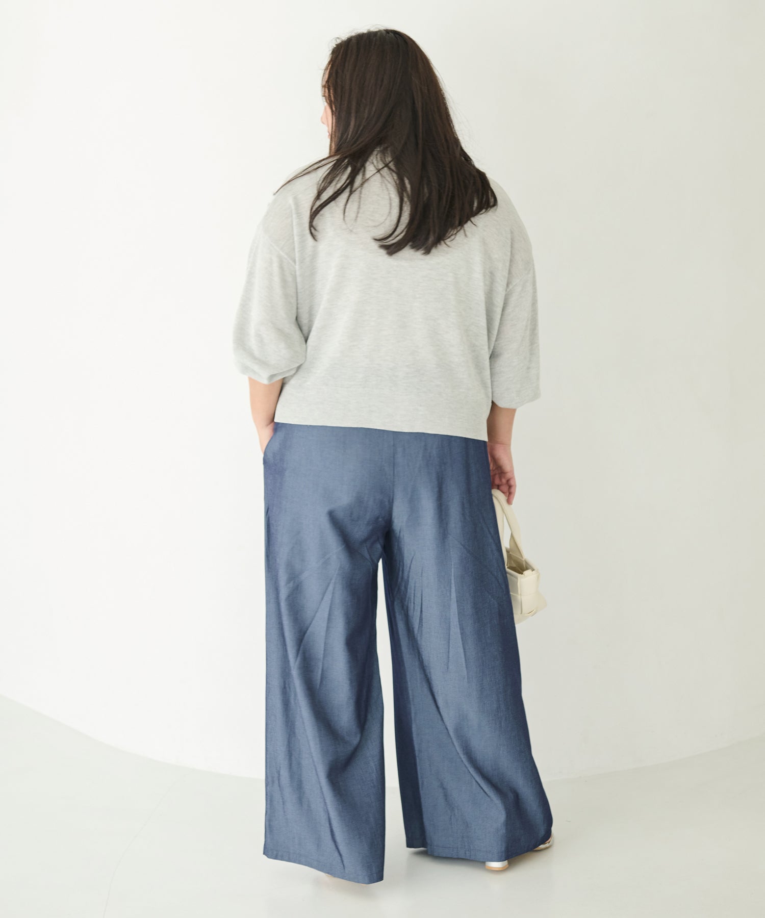 ライトグレー　model:161cm 着用サイズ:3L