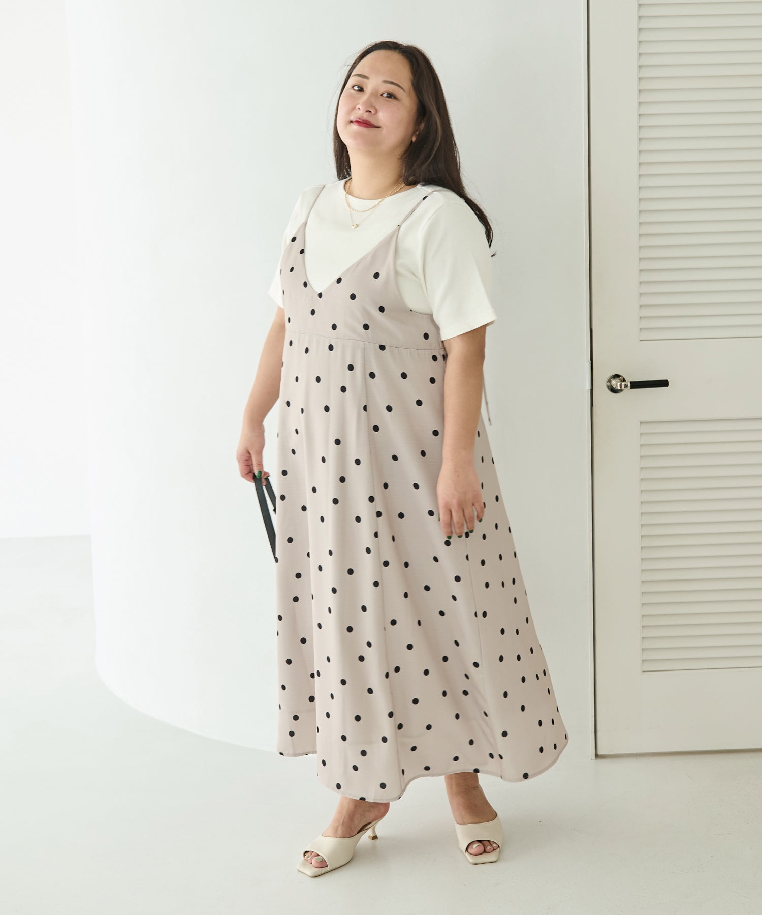ベージュ　model:161cm 着用サイズ:3L 