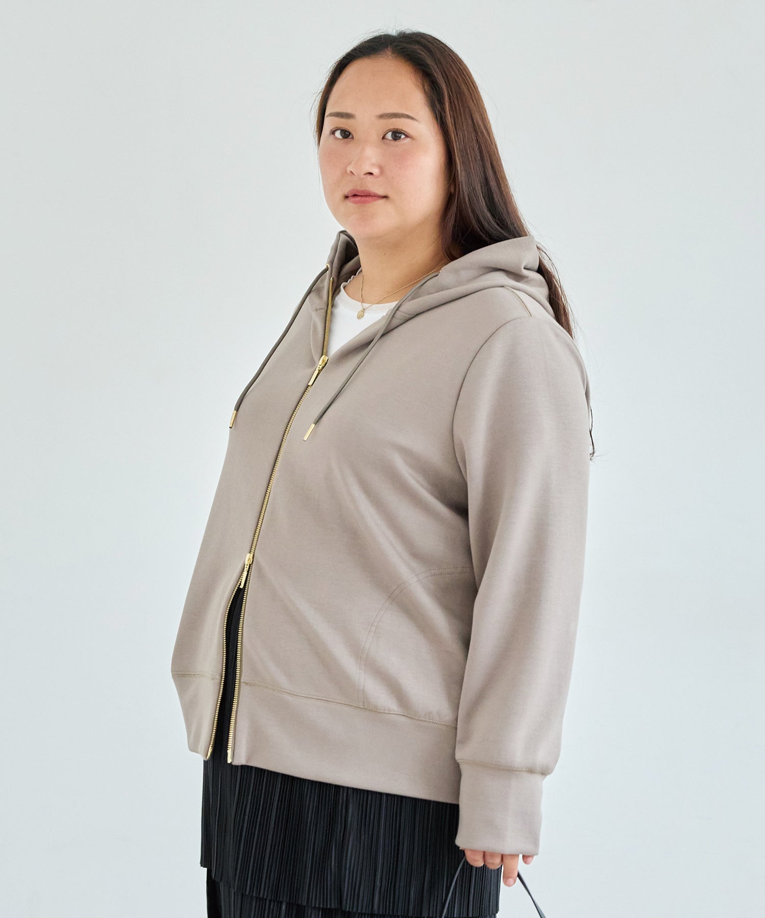 モカ　model:161cm 着用サイズ:3L