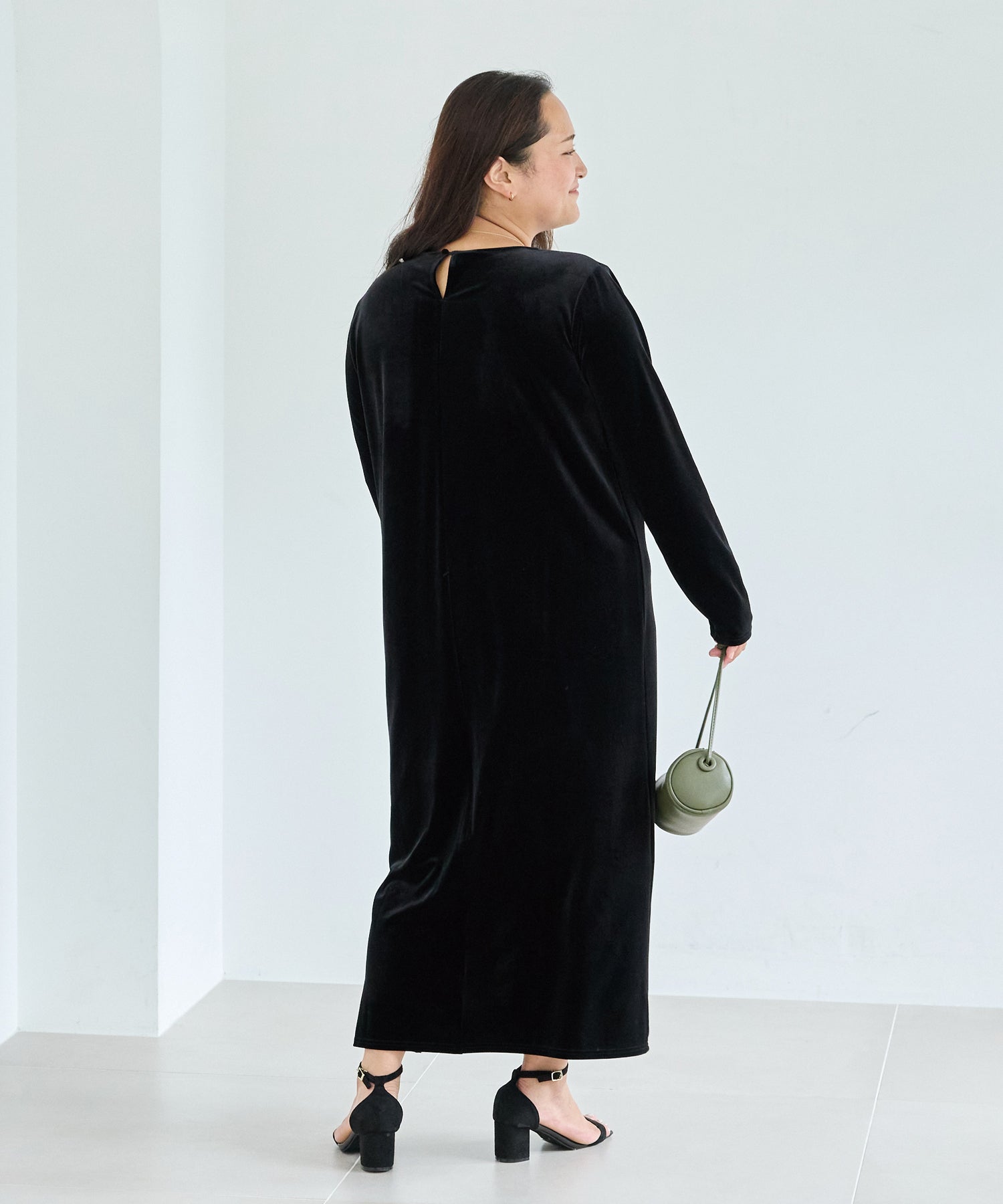 ブラック　model:161cm 着用サイズ:3L