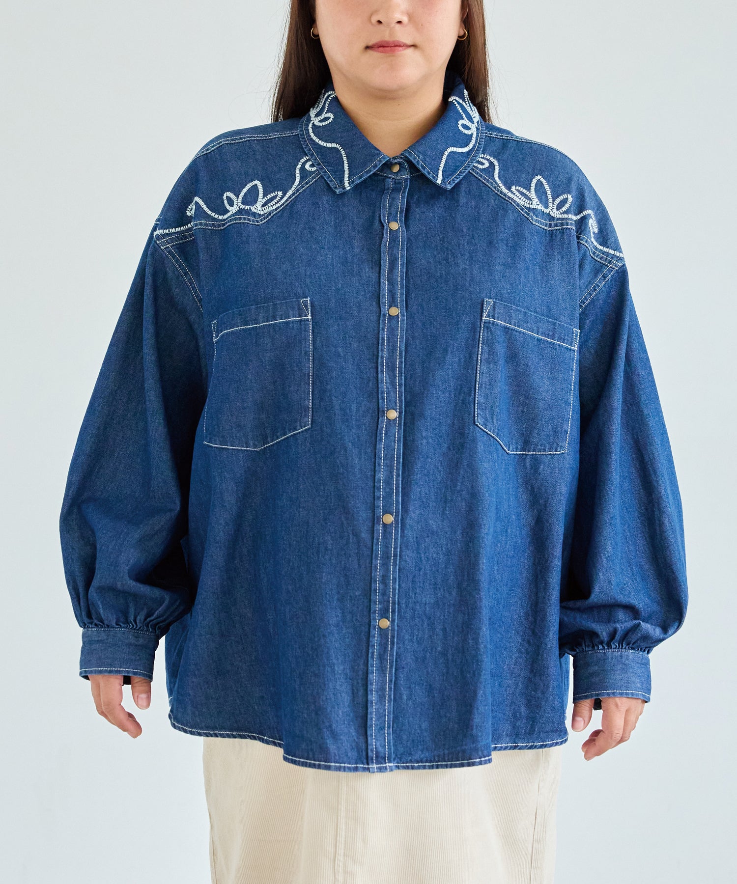 フロント　model:161cm 着用サイズ:3L