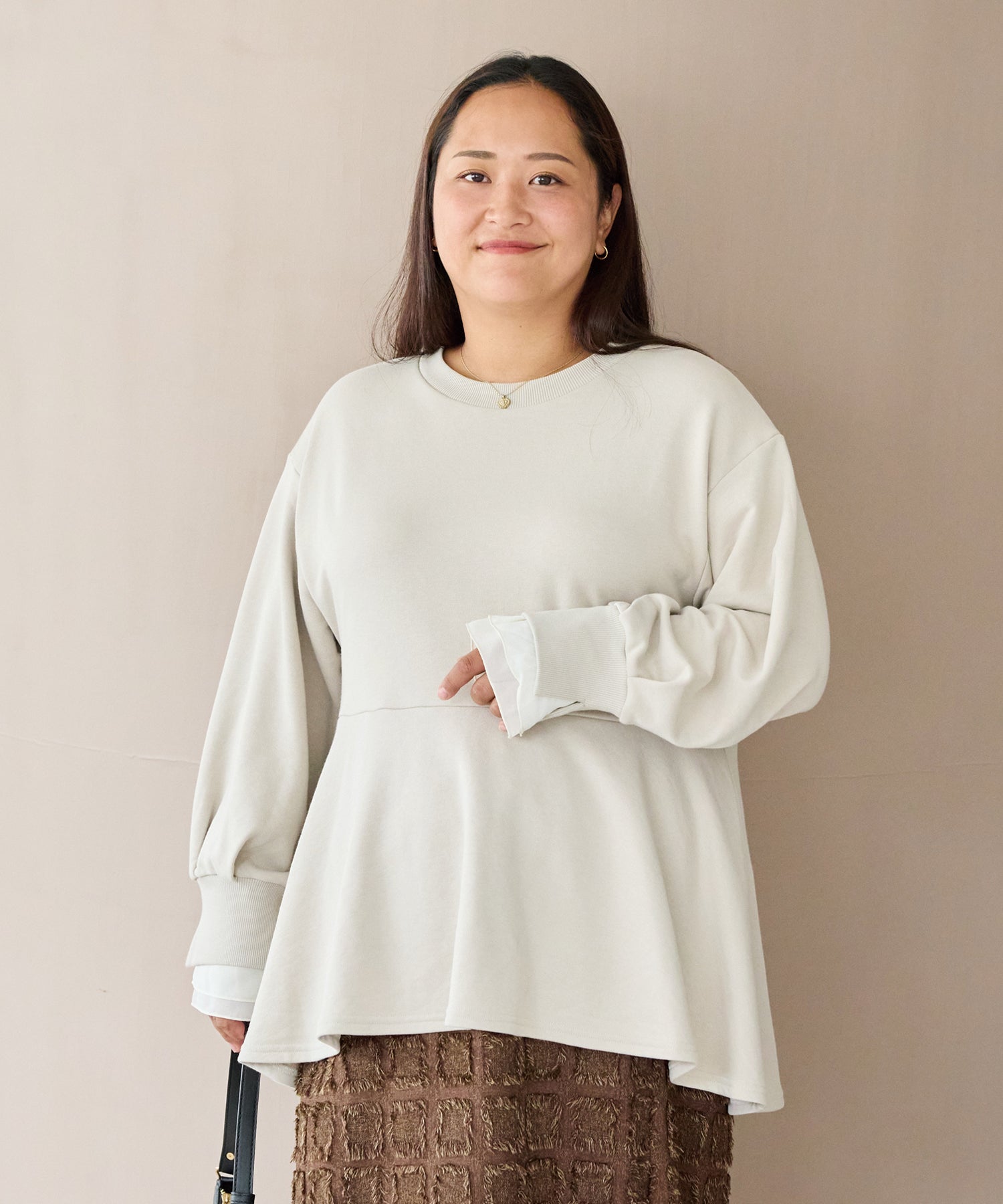 ベージュ　model:161cm 着用サイズ:3L