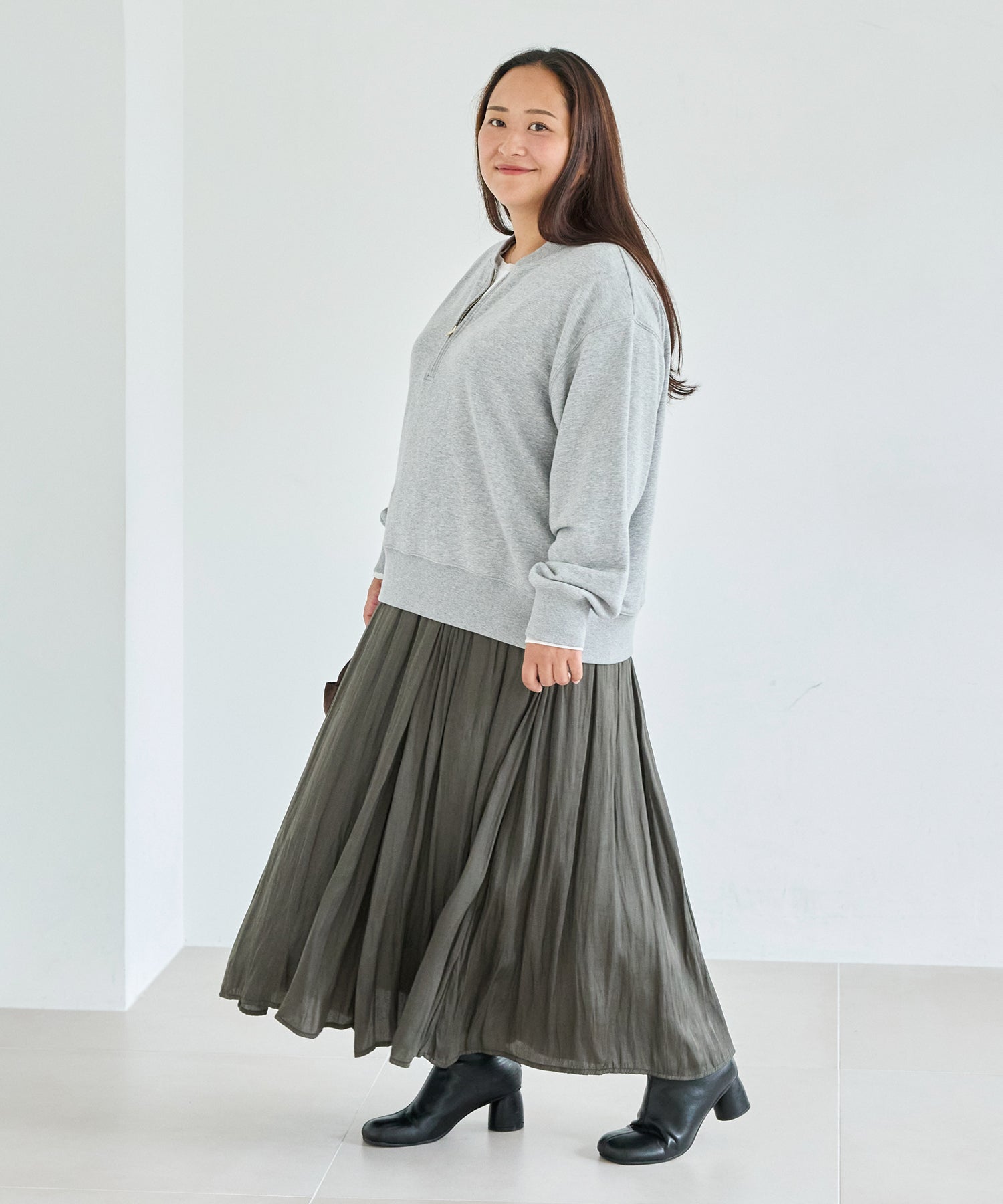 グレー　model:161cm 着用サイズ:3L