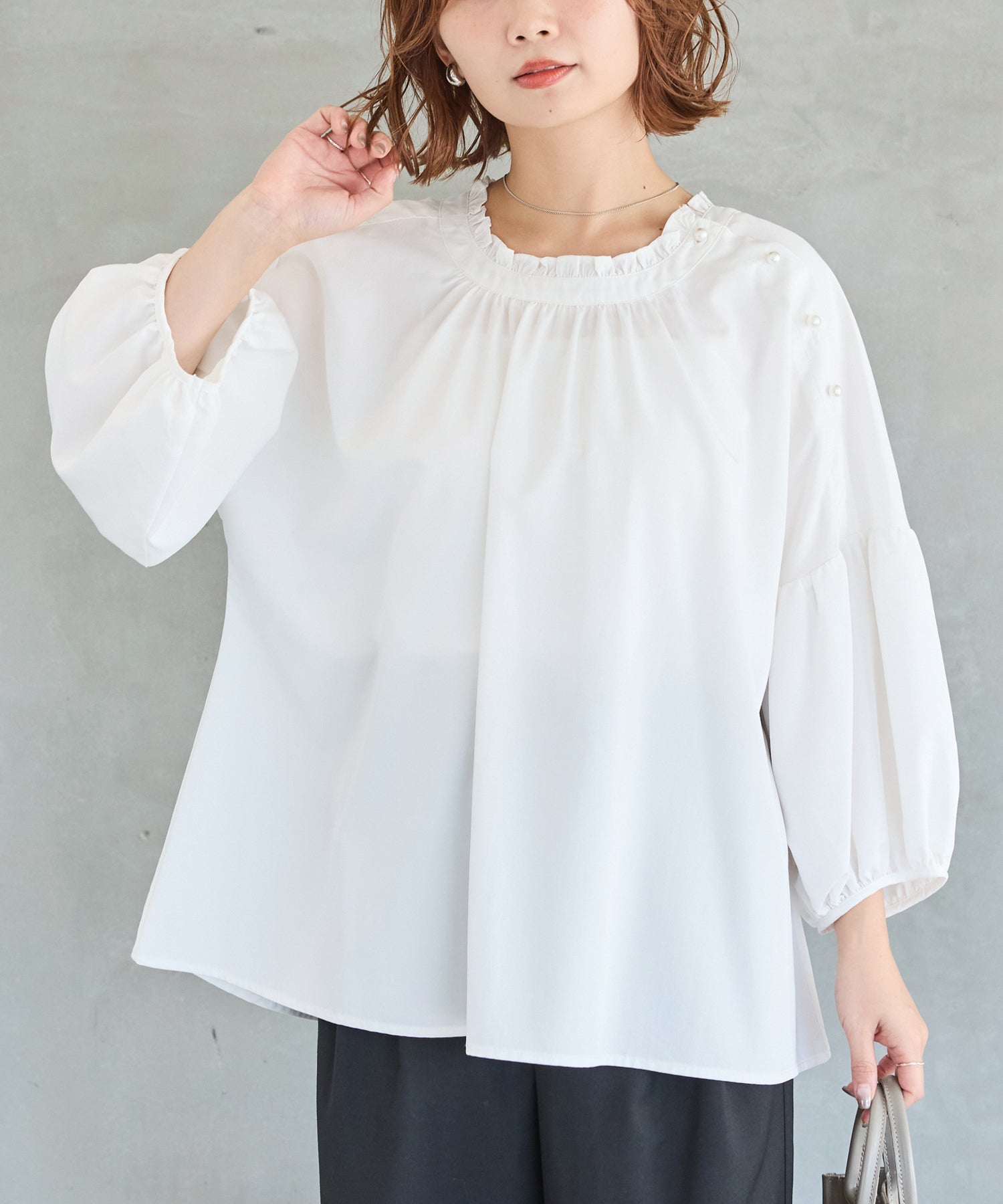 オフホワイト　model:156cm 着用サイズ:M