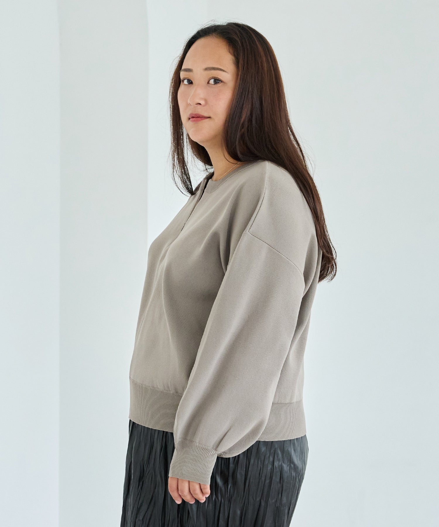 グレージュ　model:161cm 着用サイズ:3L