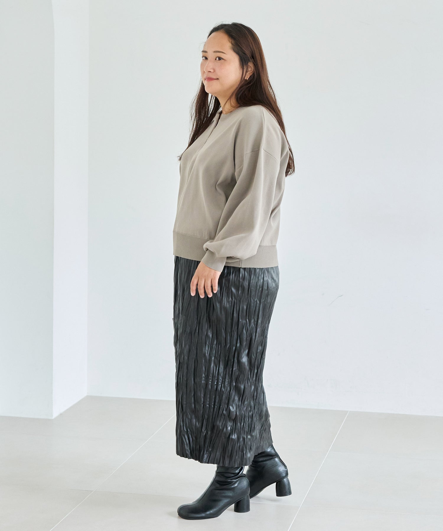 グレージュ　model:161cm 着用サイズ:3L