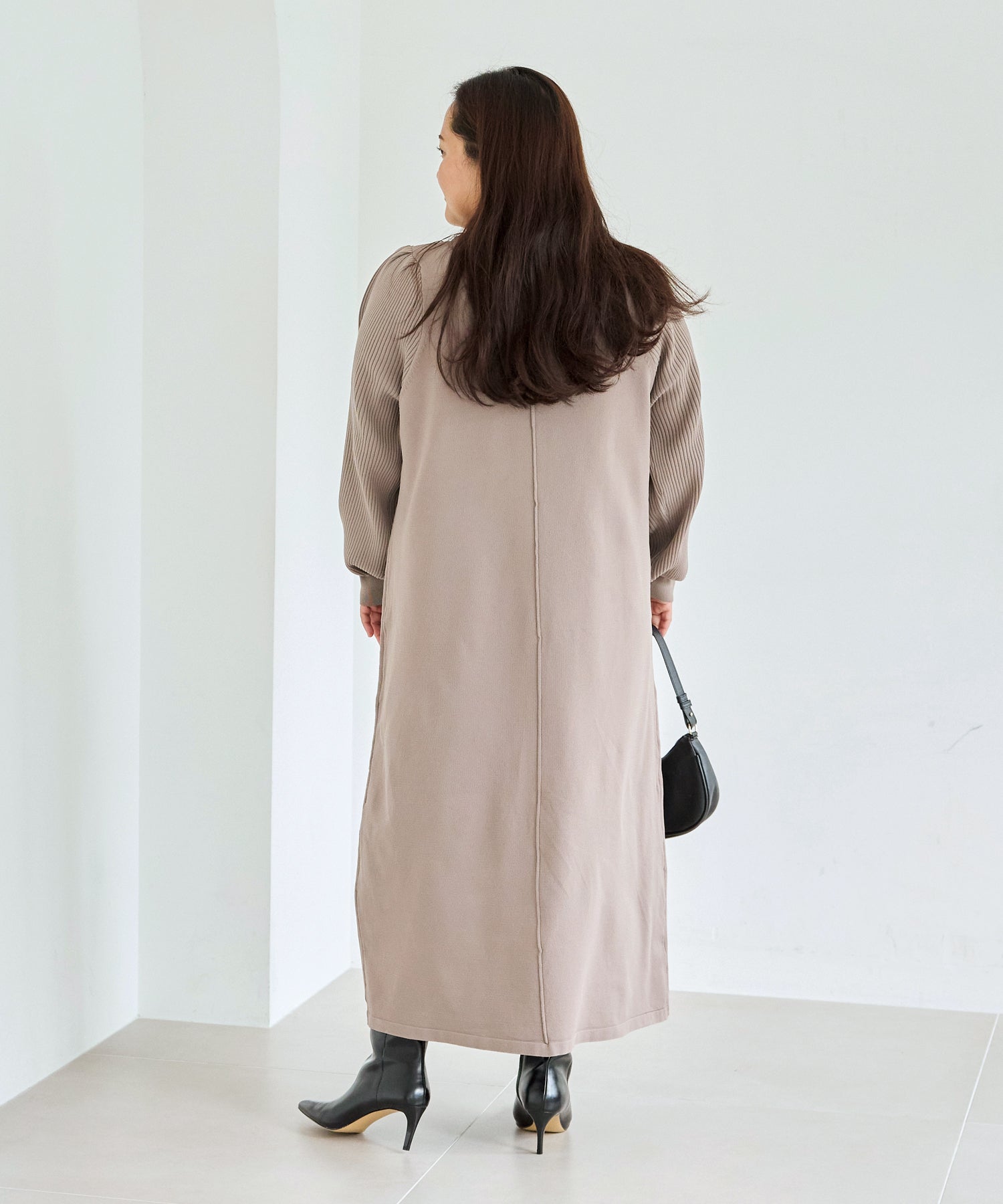 グレージュ　model:161cm 着用サイズ:3L