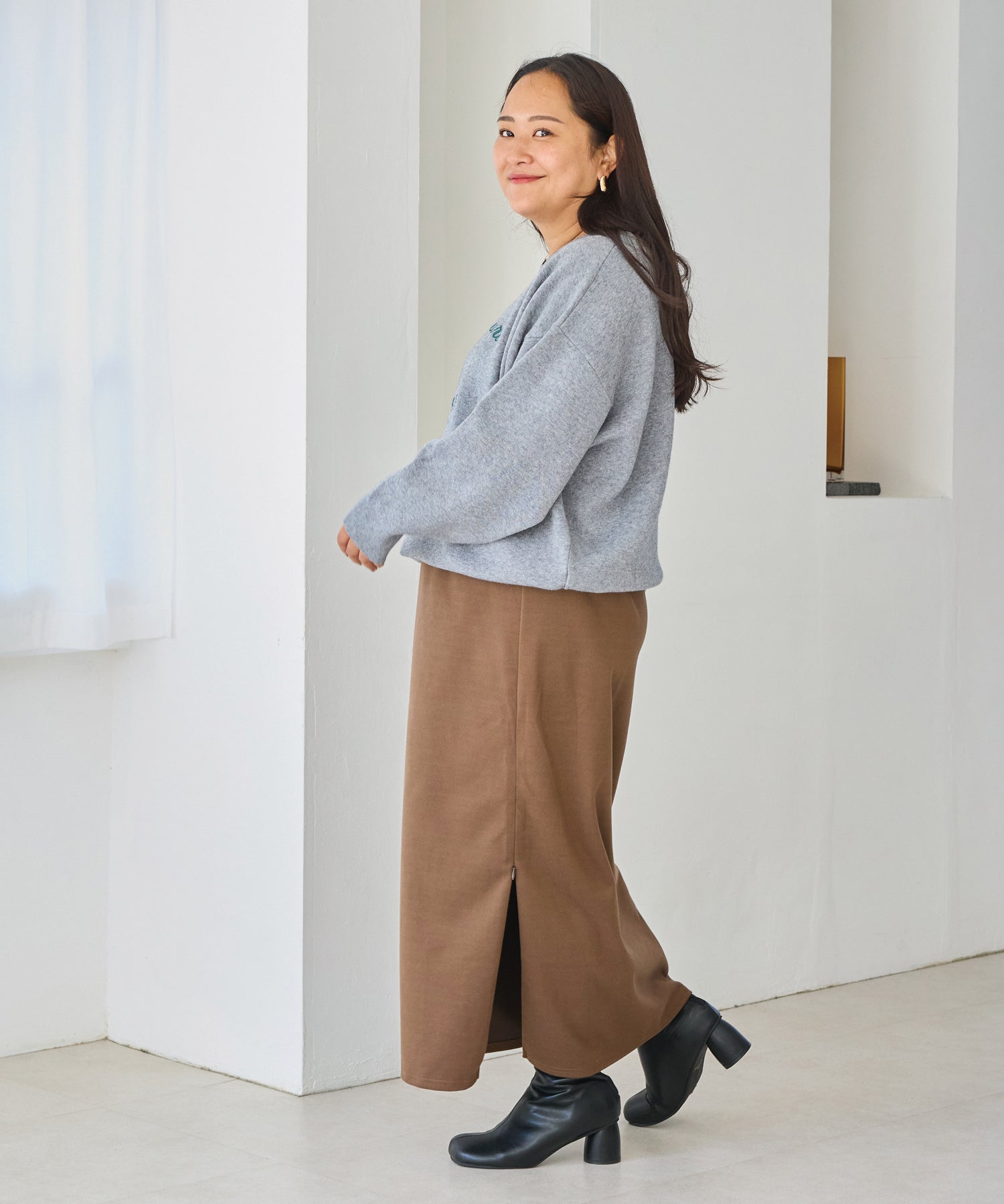 グレー　model:161cm 着用サイズ:3L