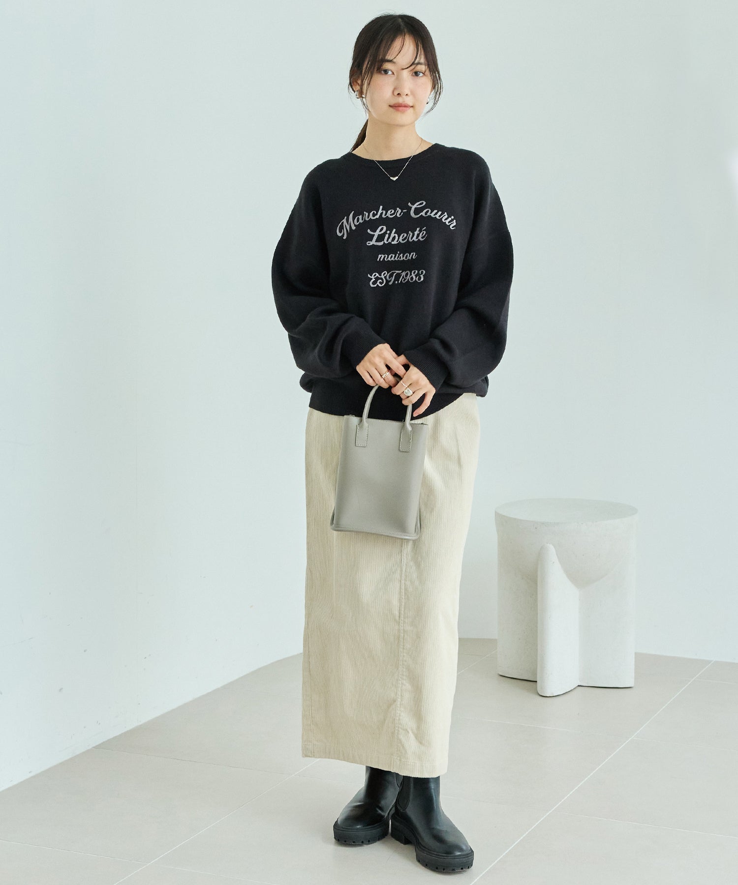 【洗える】チェーンステッチロゴニットプルオーバー