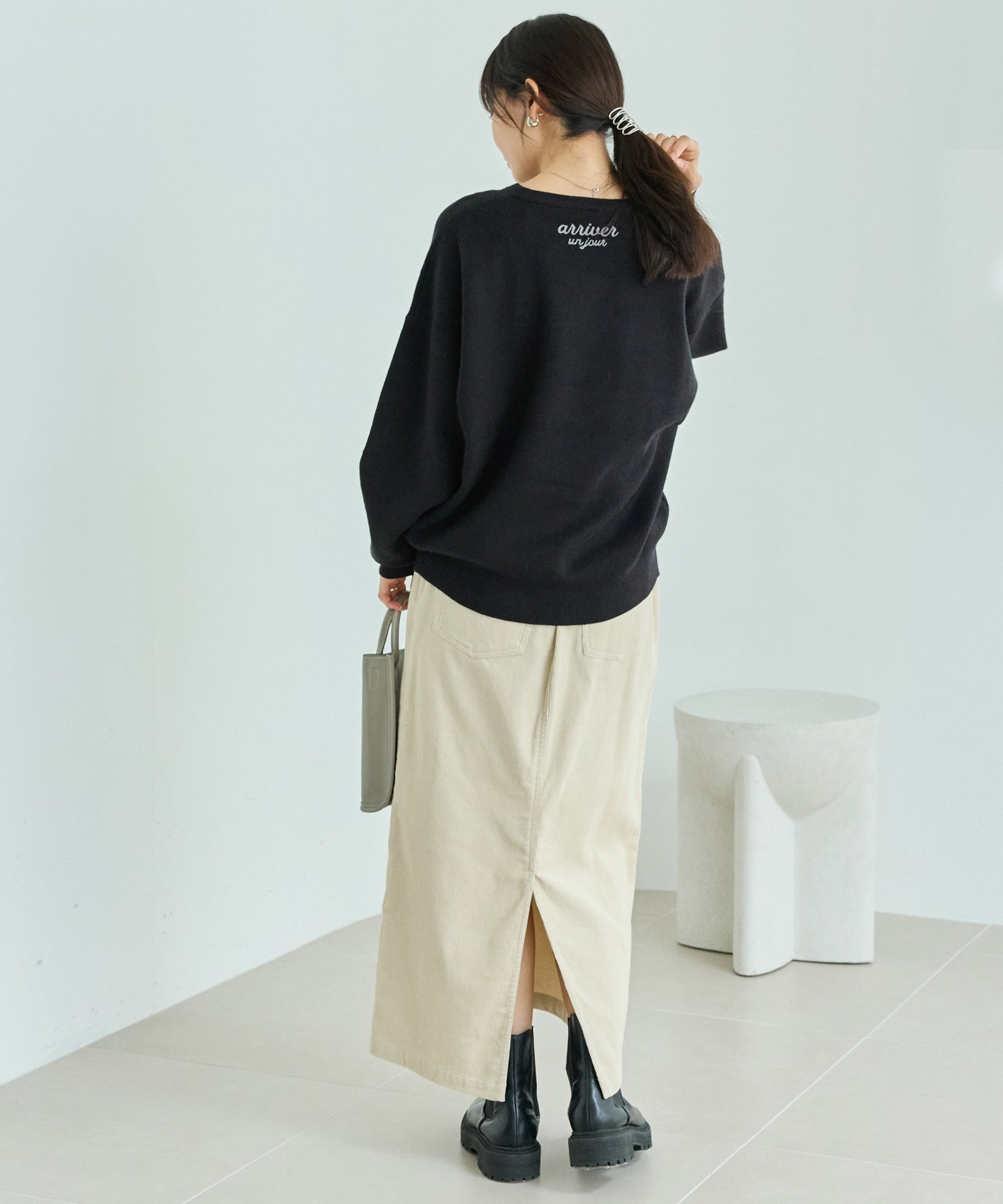 【洗える】チェーンステッチロゴニットプルオーバー