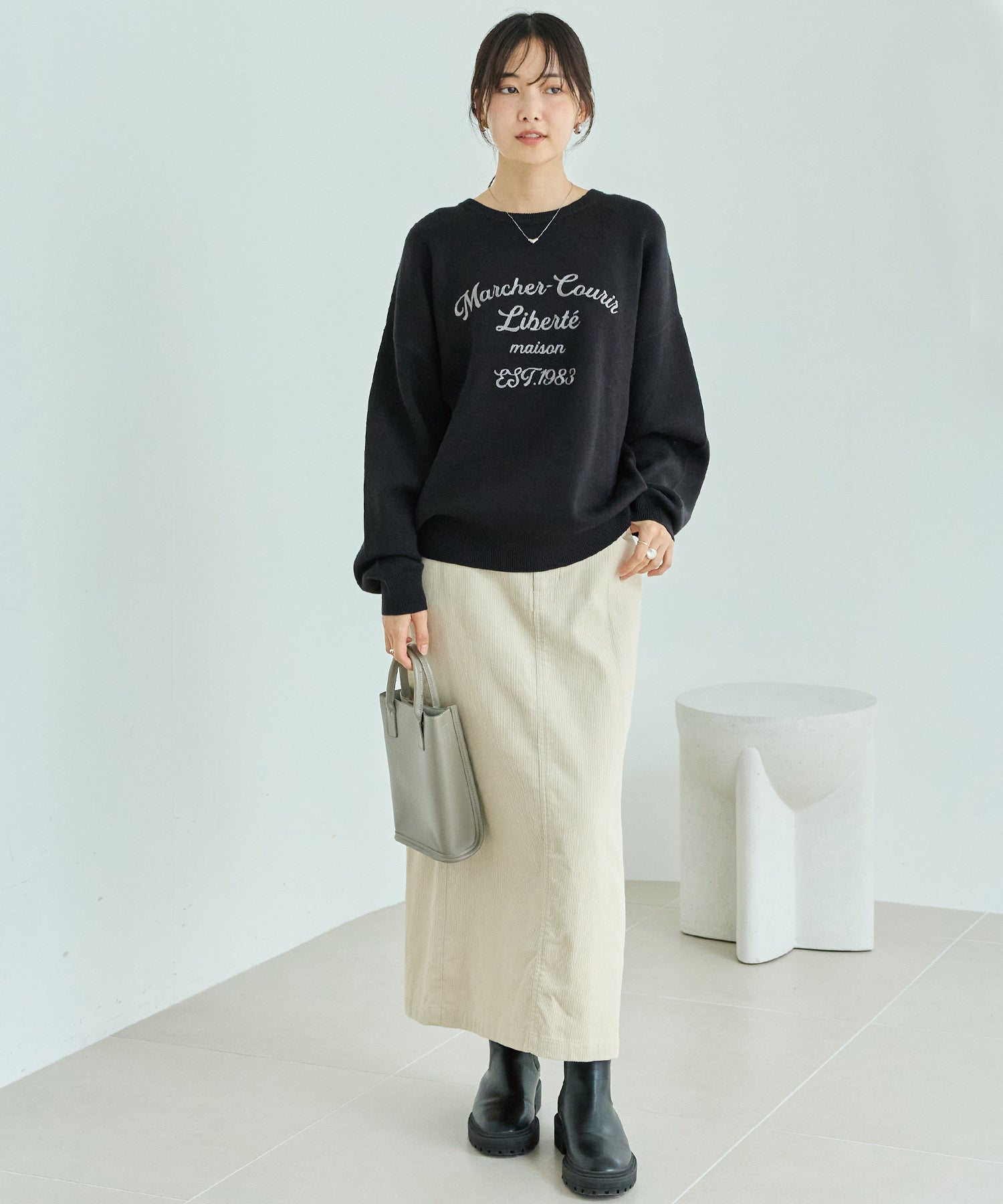 【洗える】チェーンステッチロゴニットプルオーバー