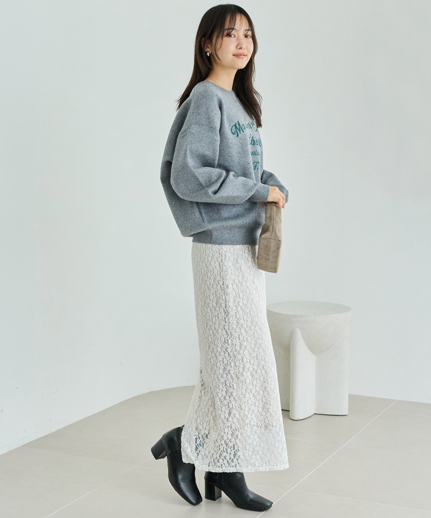 【洗える】チェーンステッチロゴニットプルオーバー