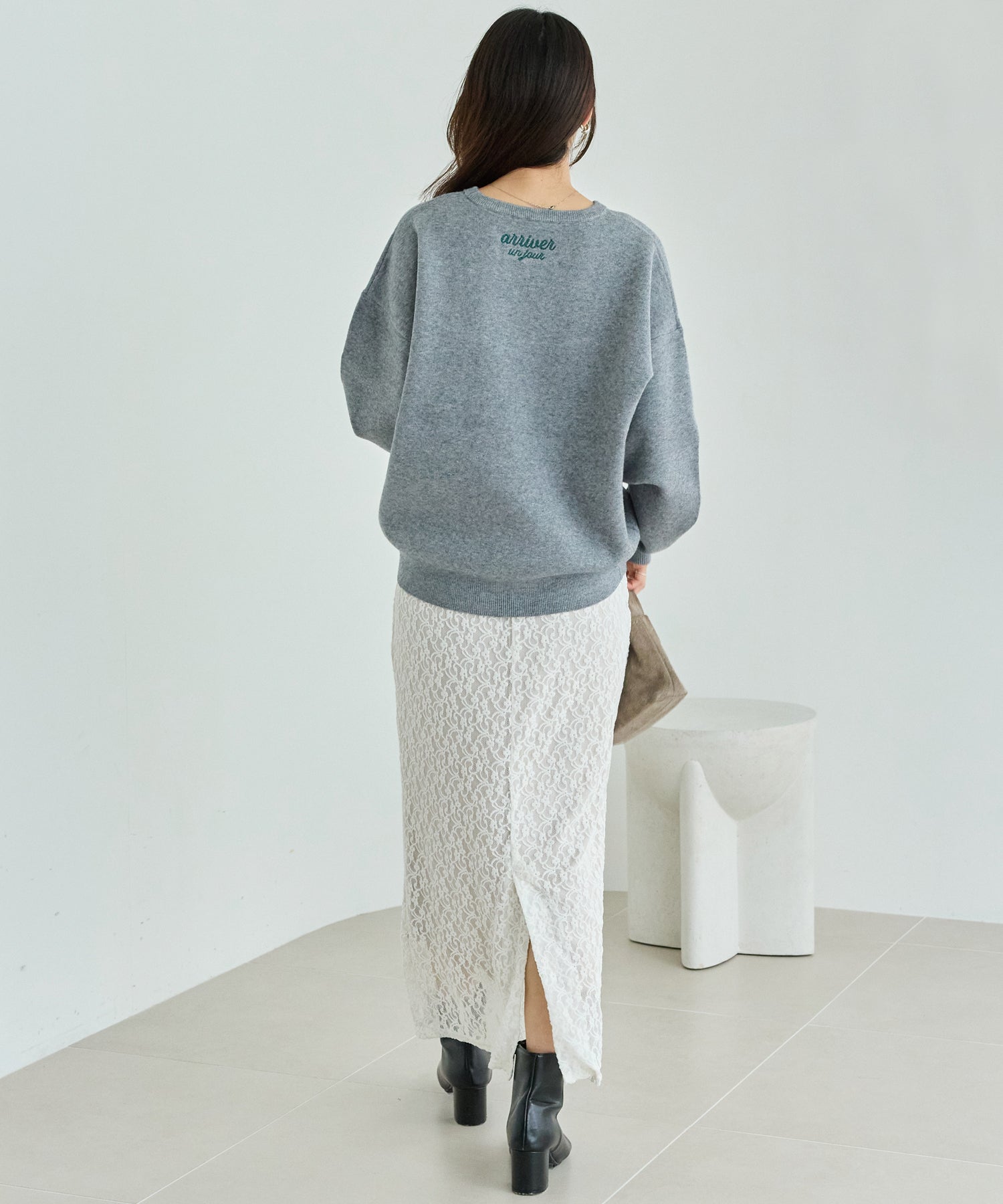 【洗える】チェーンステッチロゴニットプルオーバー