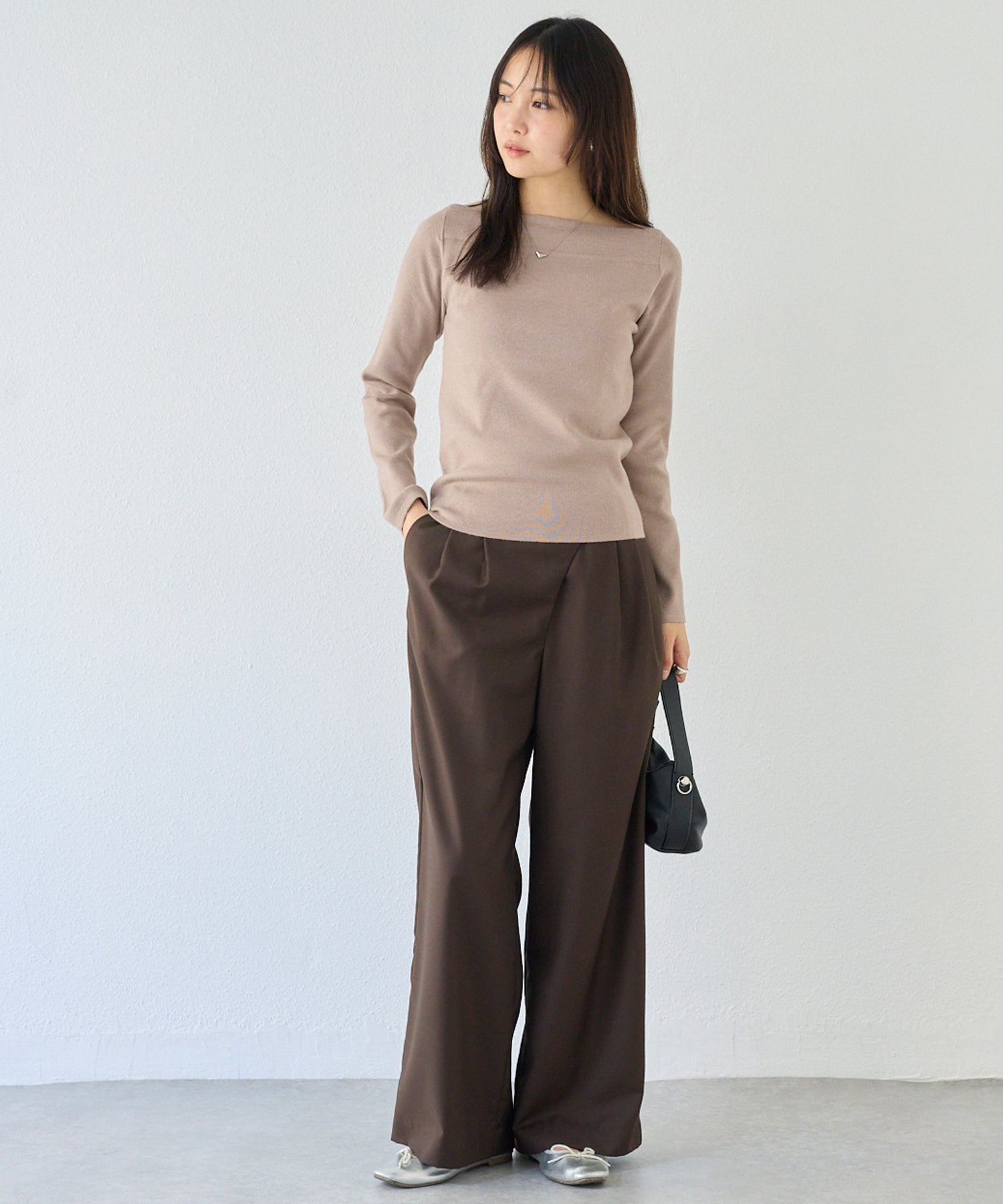 【洗える】スラッシュネックニットプルオーバー