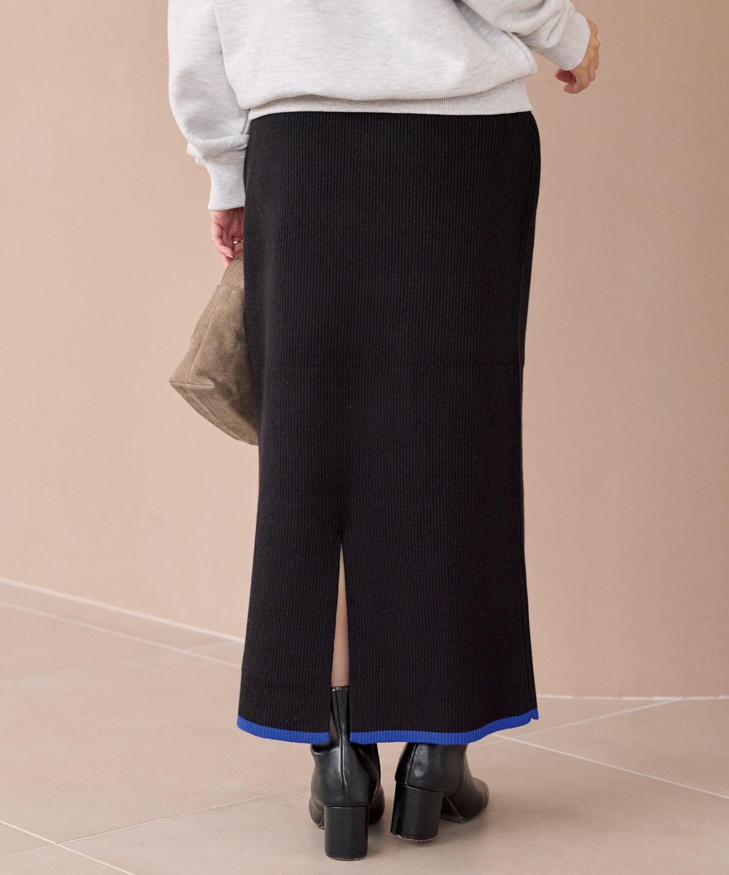 バイカラーリブニットスカート