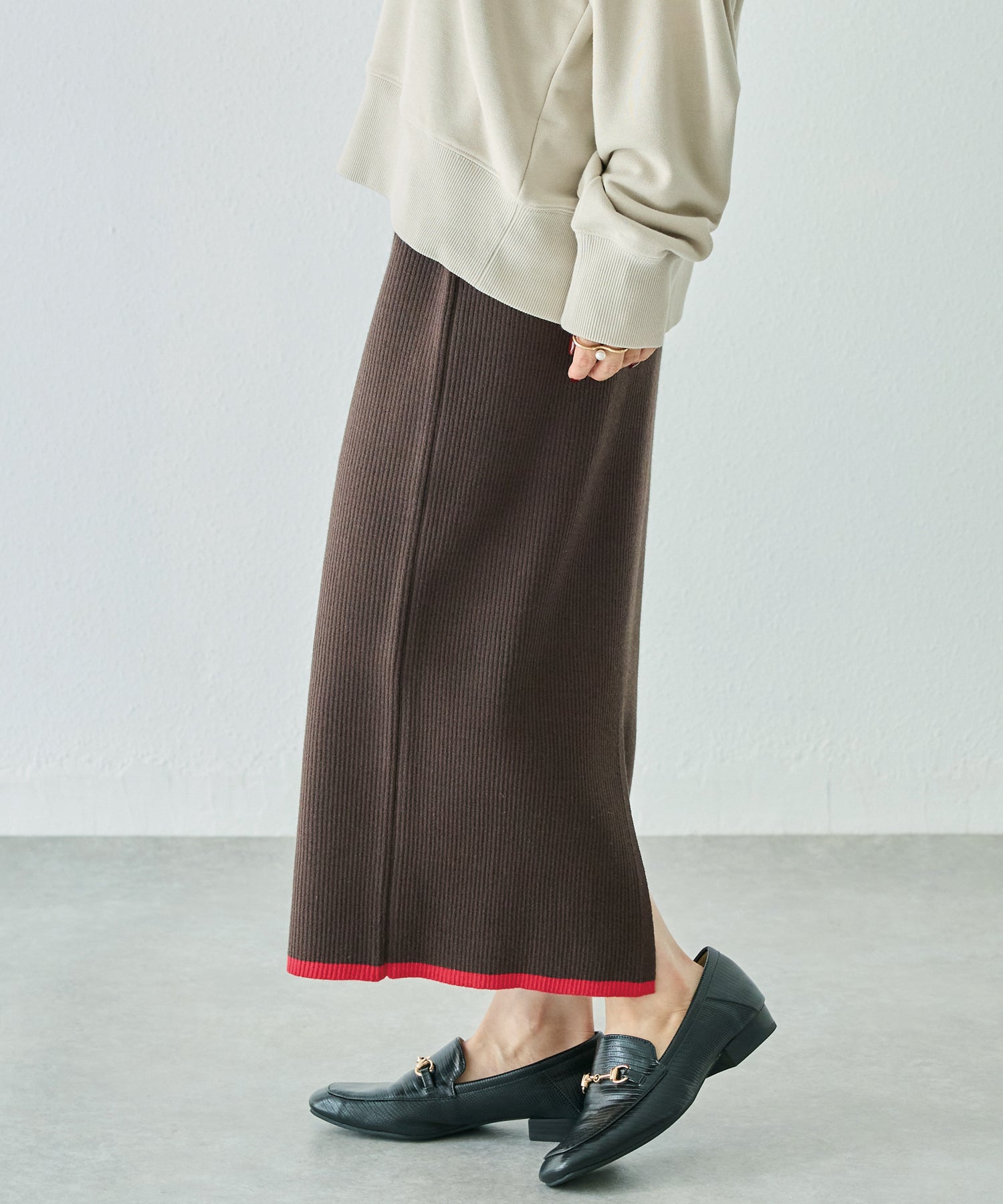 バイカラーリブニットスカート