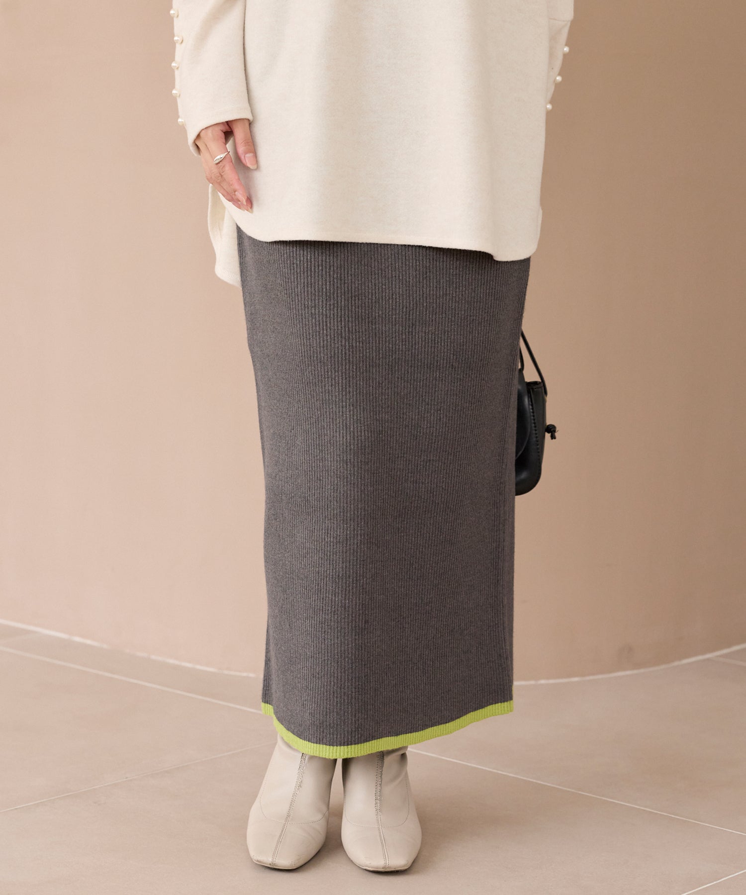 チャコールグレー　model:156cm 着用サイズ:F