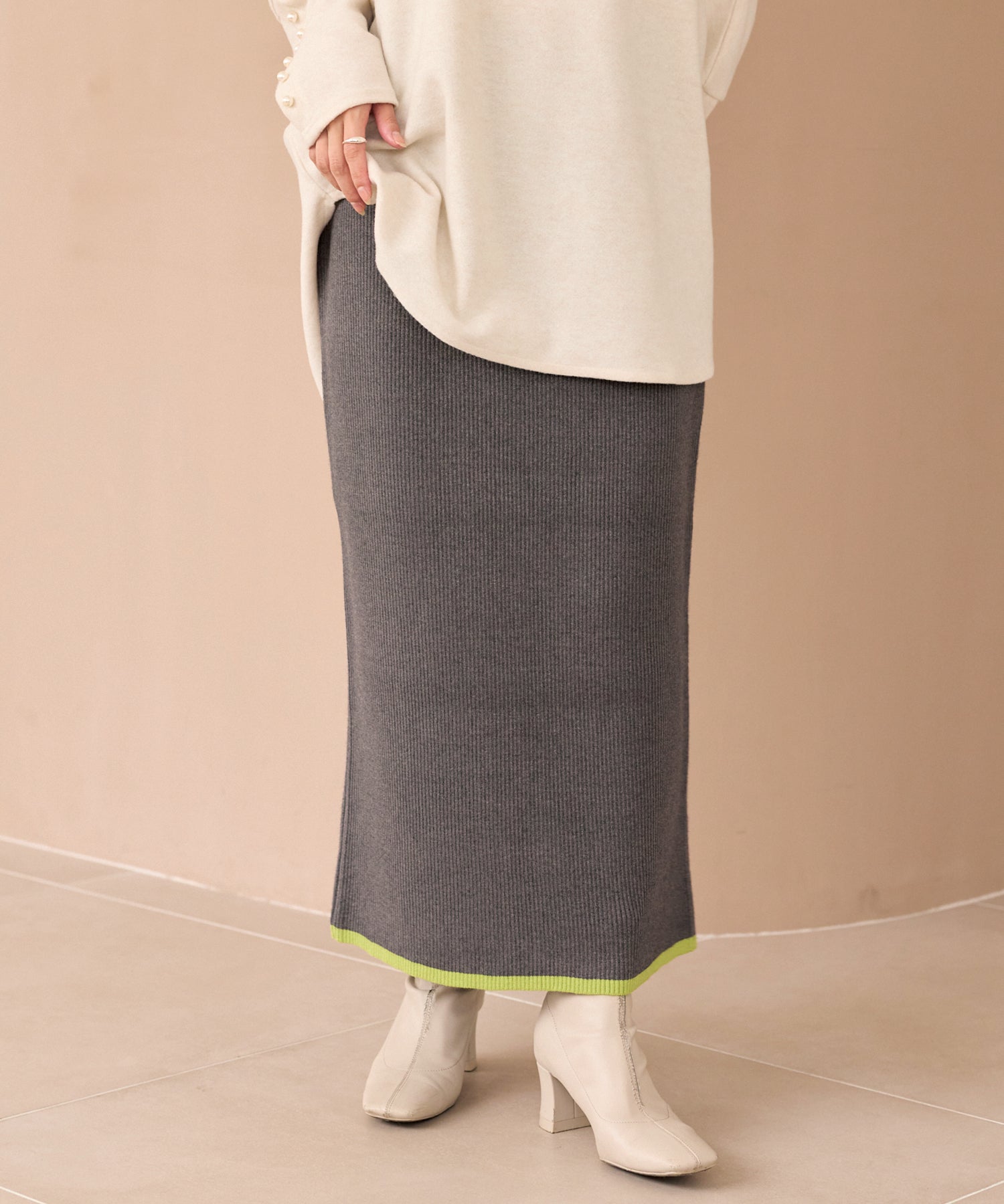 バイカラーリブニットスカート