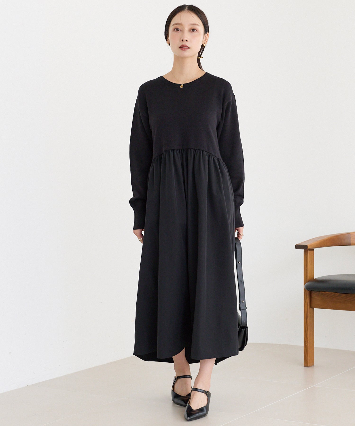 異素材切替ギャザーニットワンピース