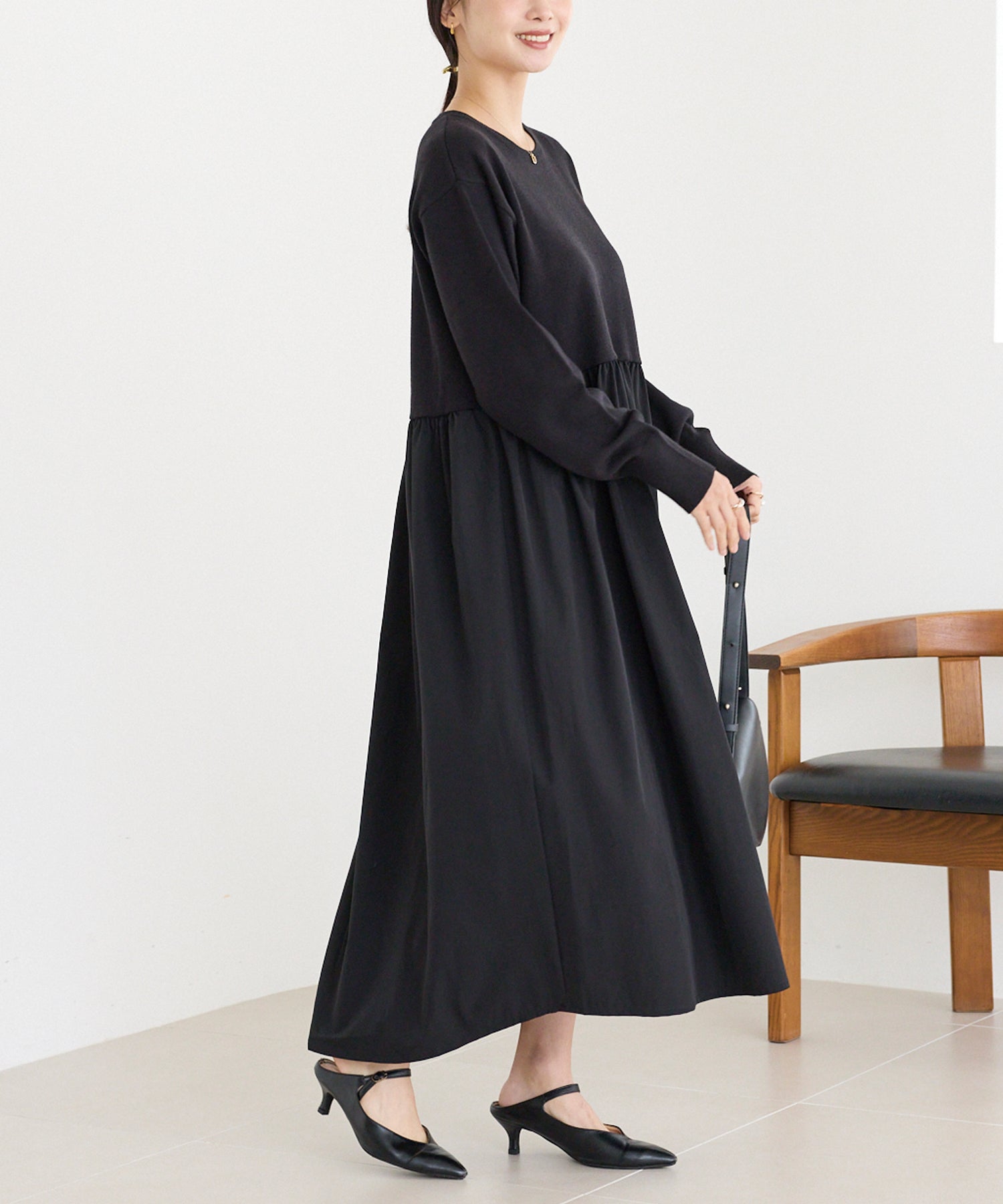 異素材切替ギャザーニットワンピース