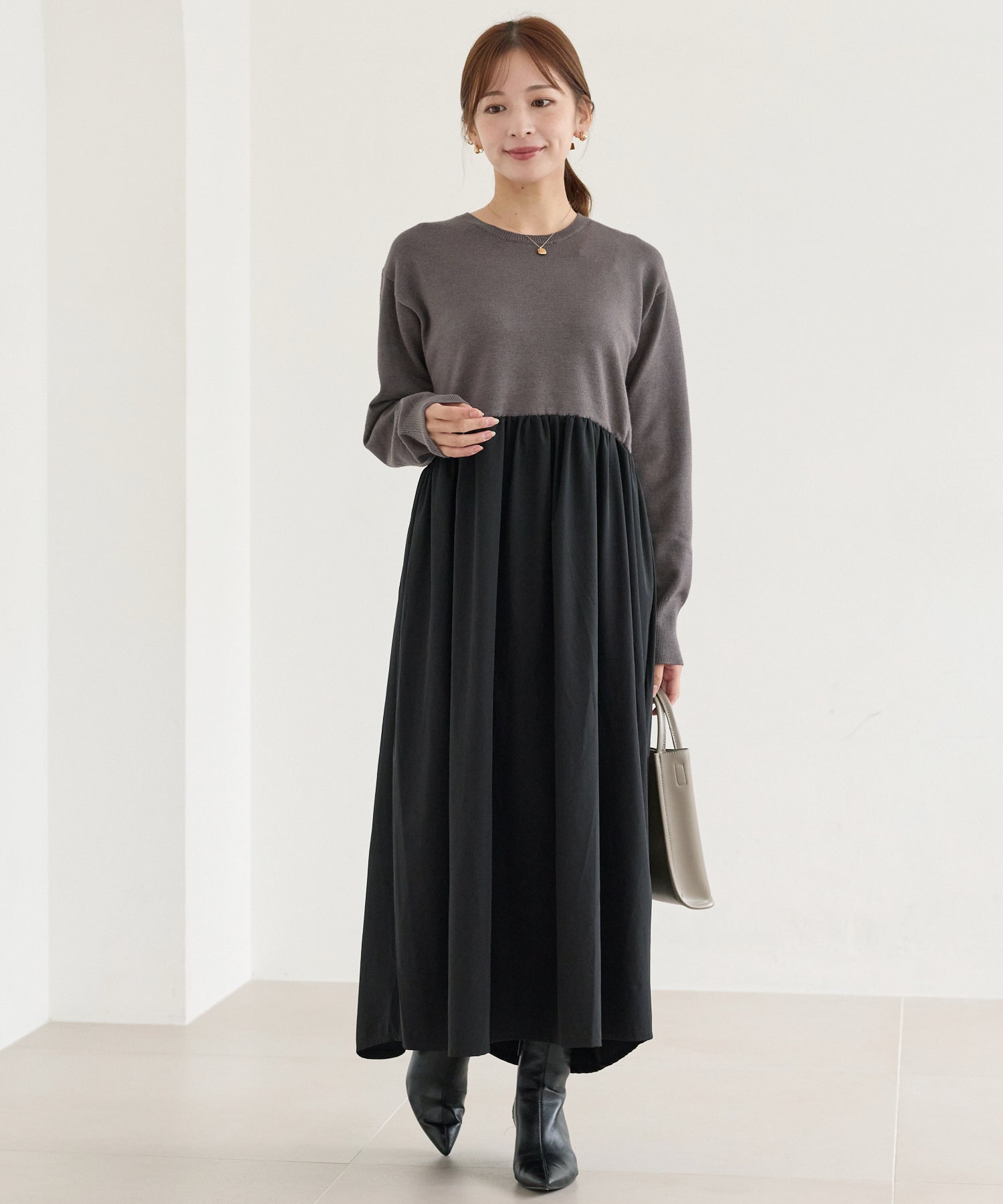 異素材切替ギャザーニットワンピース