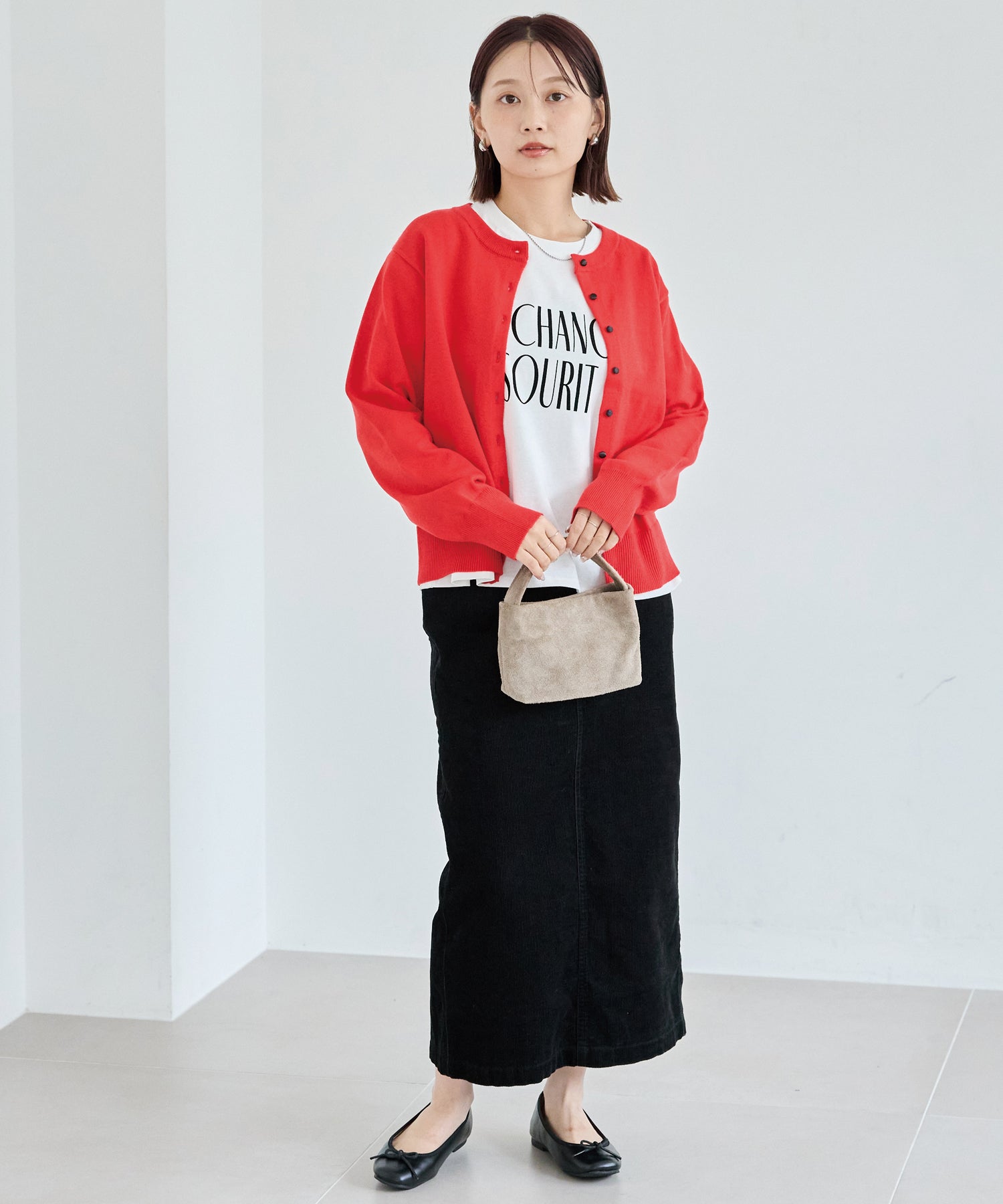 ボタン配色ニットカーデ