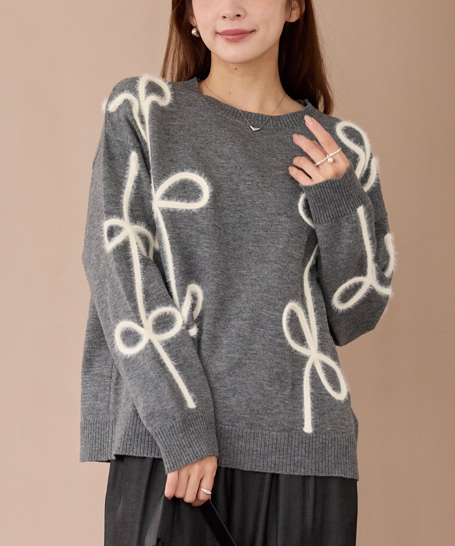 グレー　model:156cm 着用サイズ:F