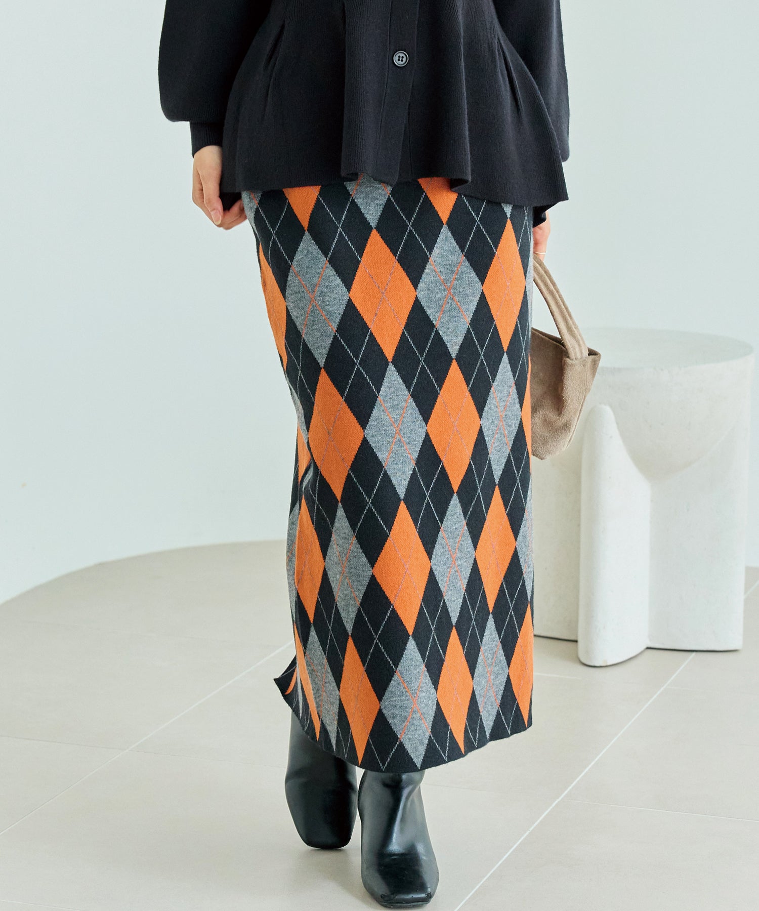 アーガイル柄ニットナロースカート