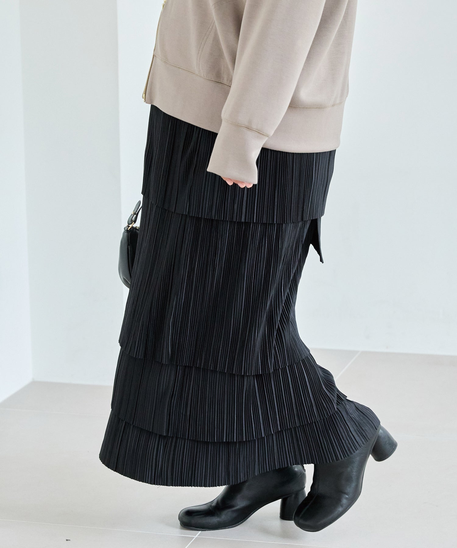 ブラック　model:161cm 着用サイズ:3L