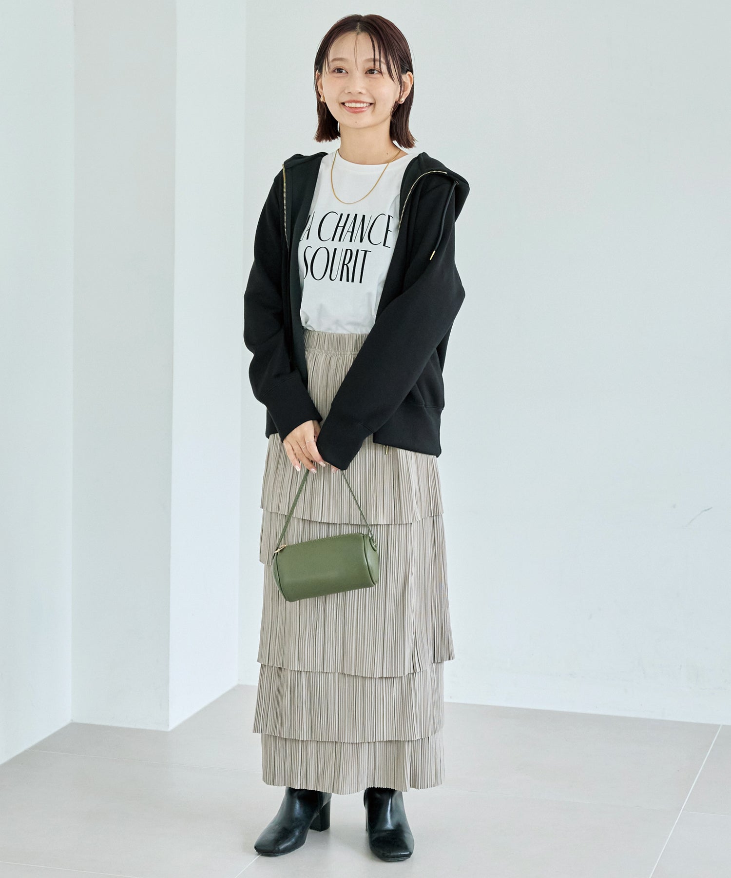 プリーツアシンメトリースカート