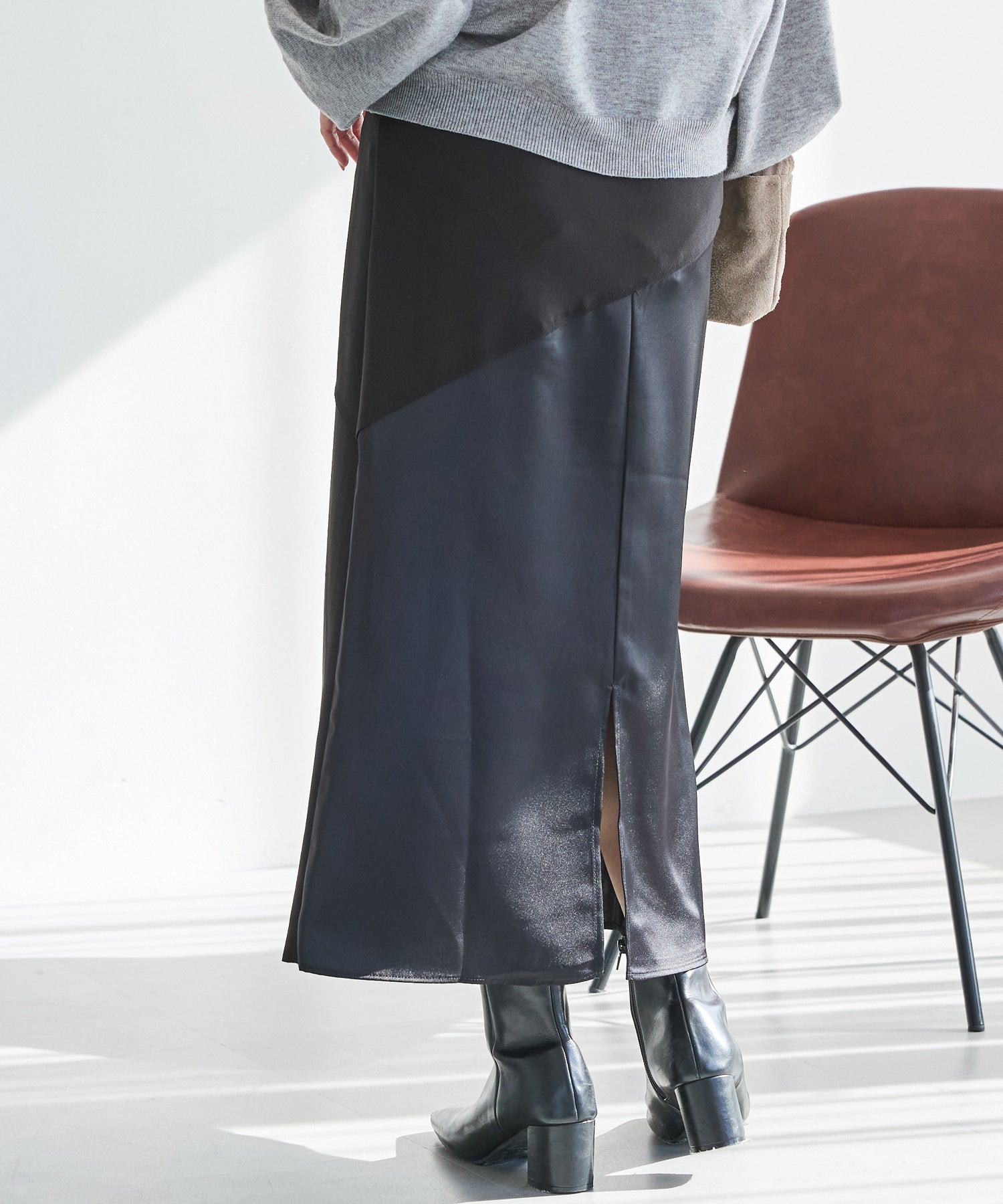 切替ナロースカート