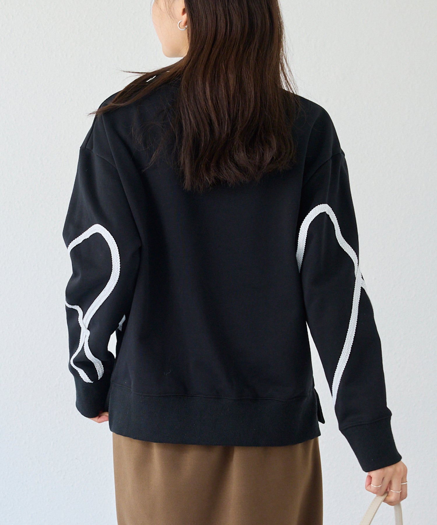 コード刺繍スウェットプルオーバー