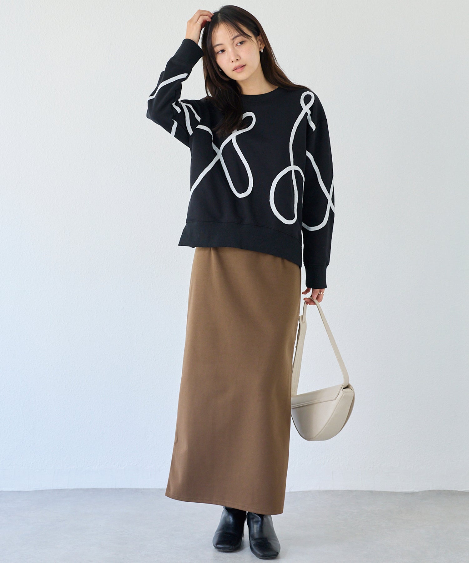 コード刺繍スウェットプルオーバー