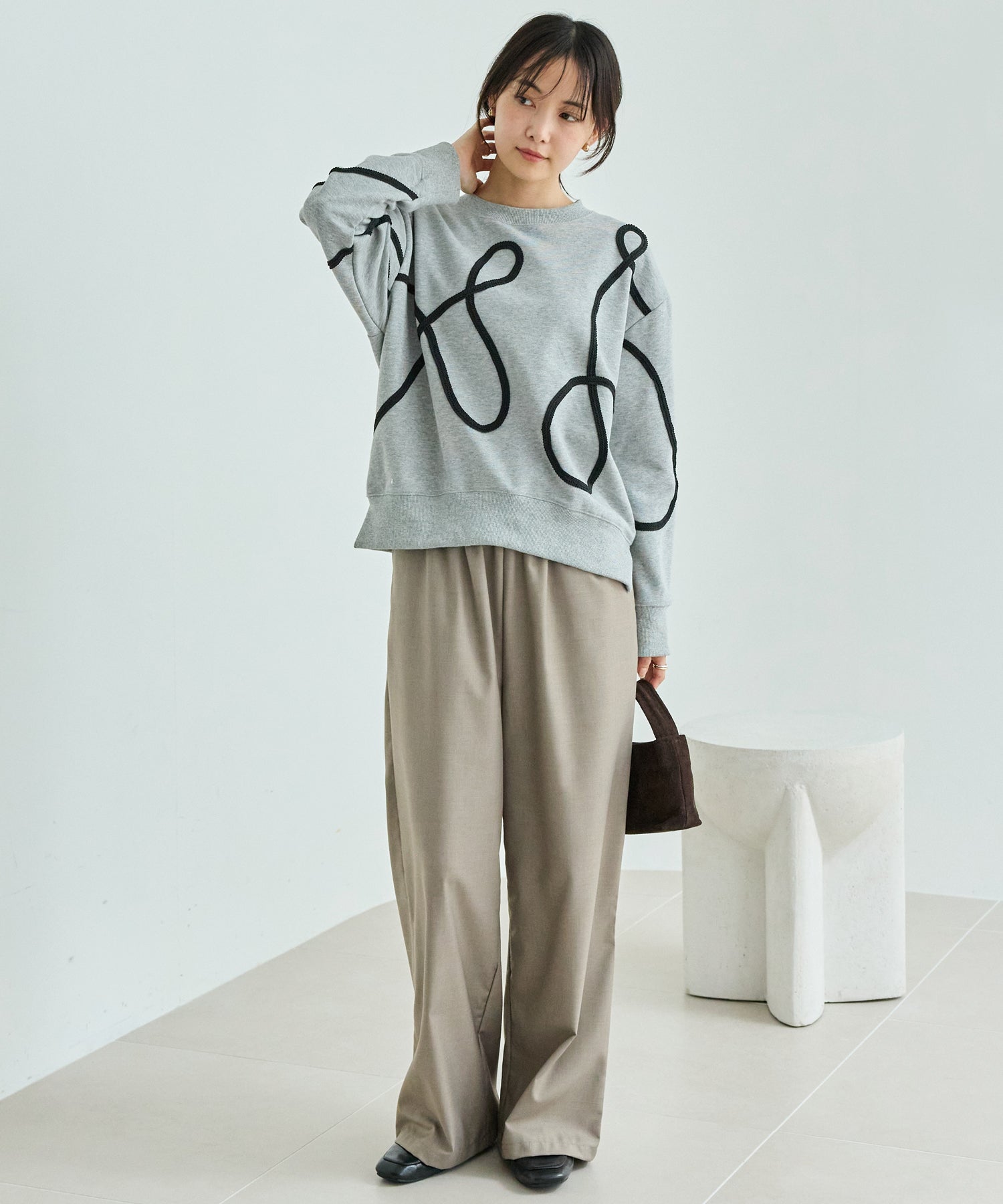 コード刺繍スウェットプルオーバー