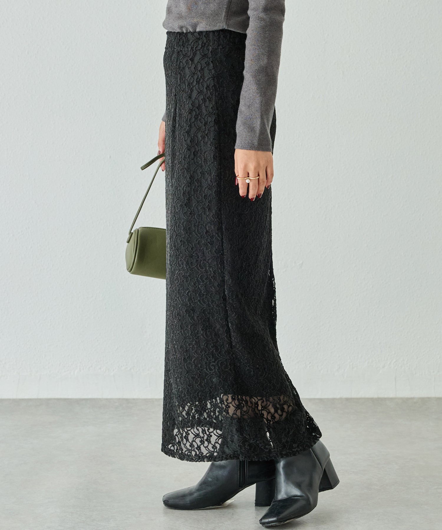 起毛レースナロースカート