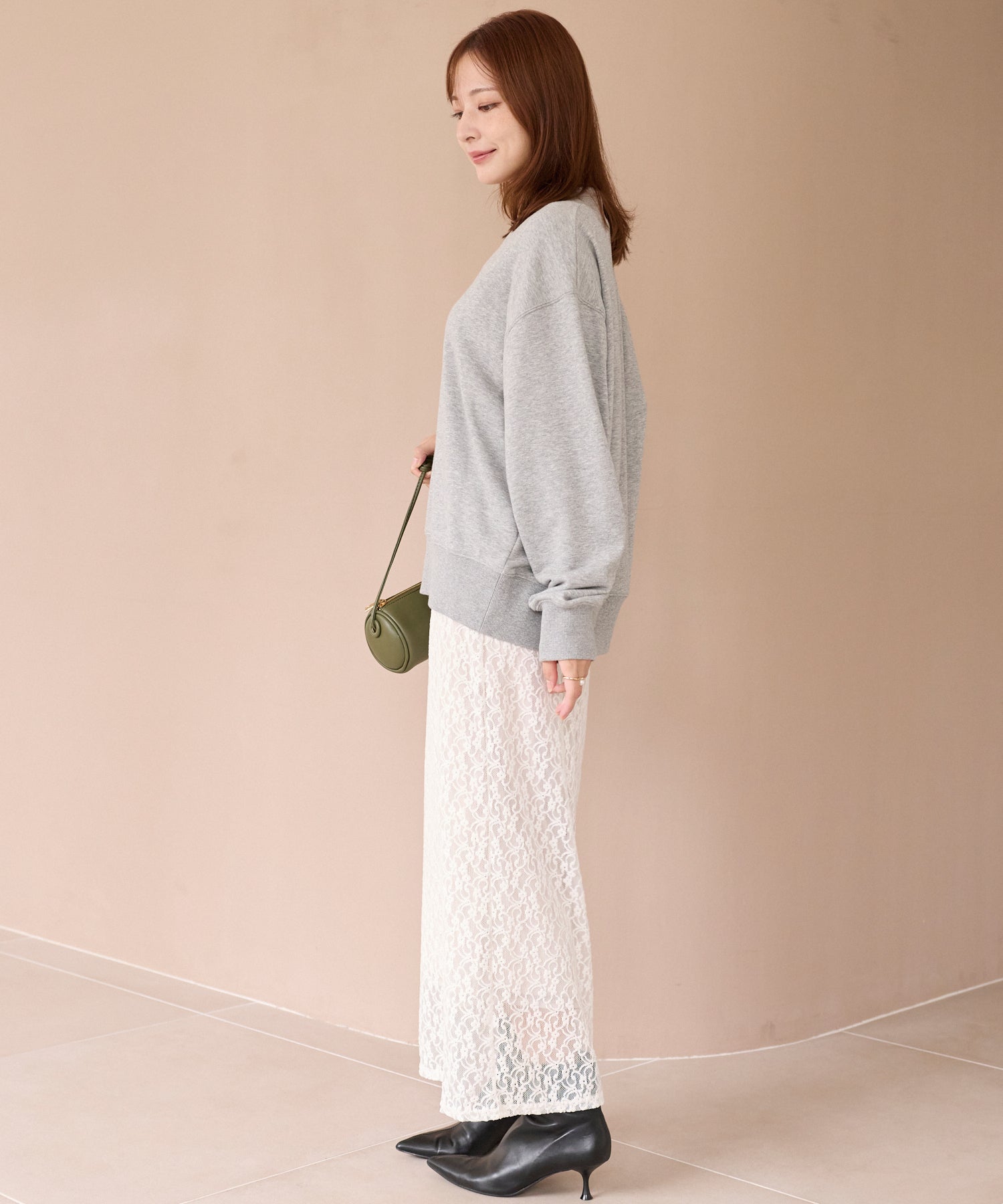 起毛レースナロースカート