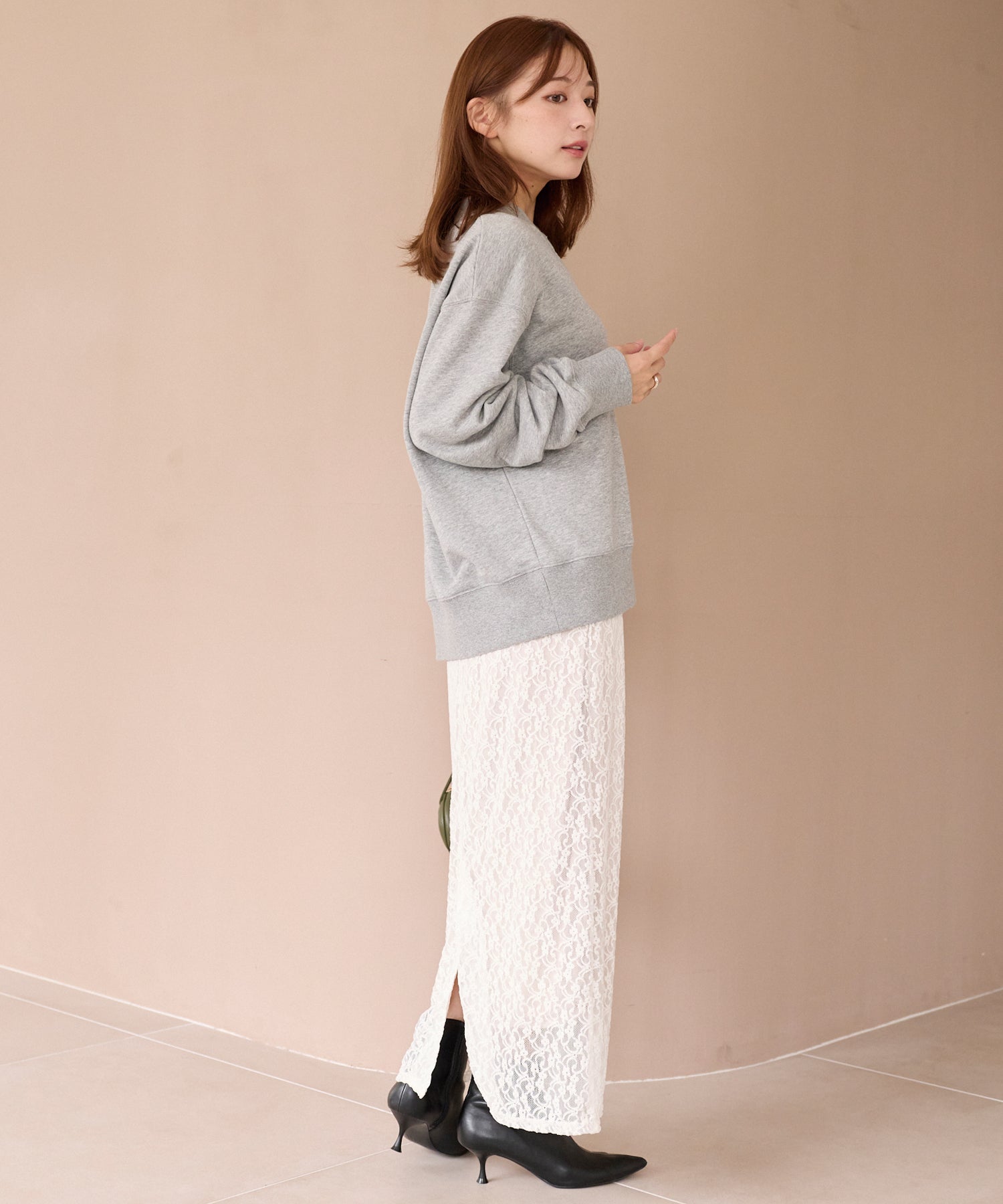 起毛レースナロースカート