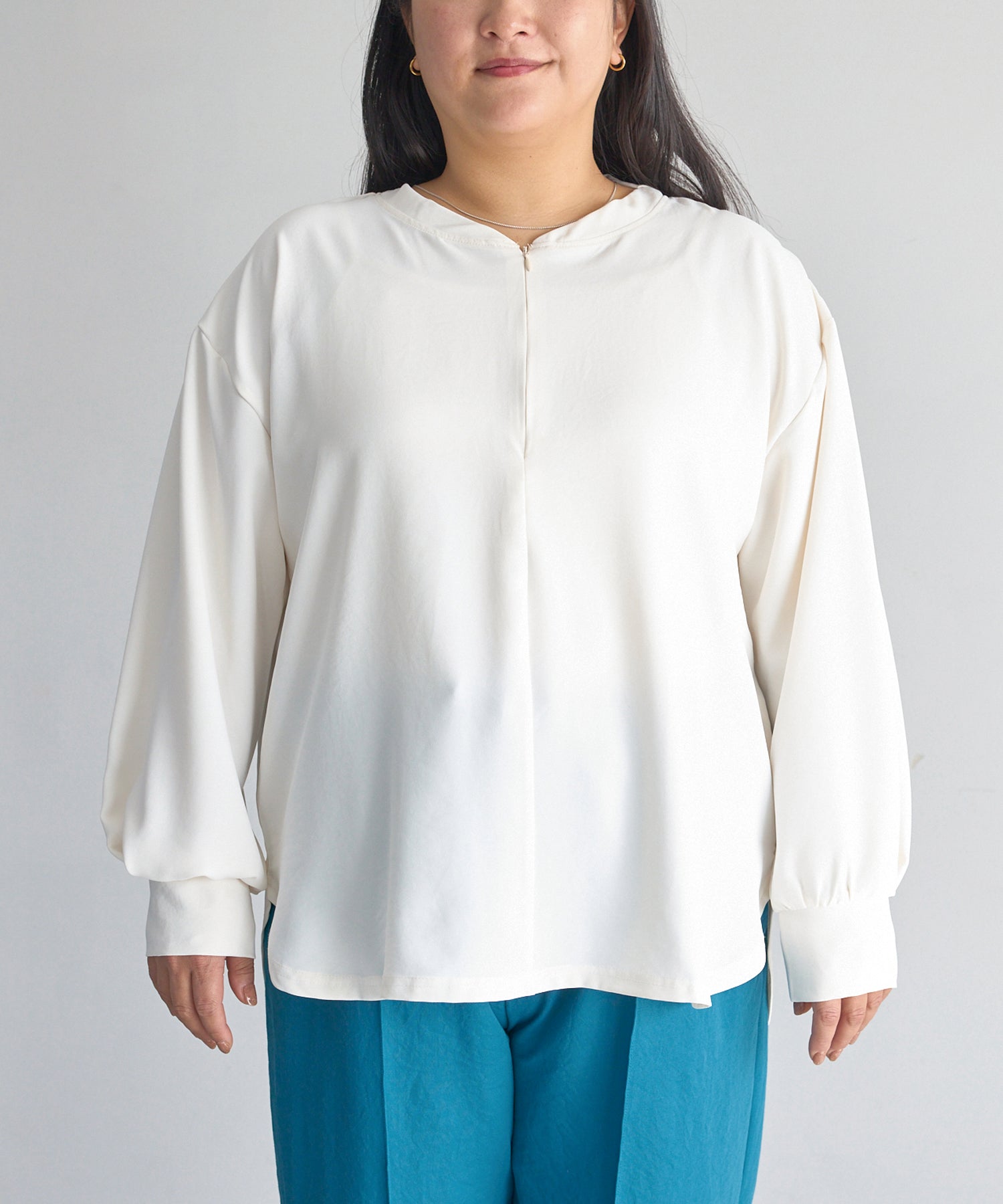 フロント　model:161cm 着用サイズ:3L
