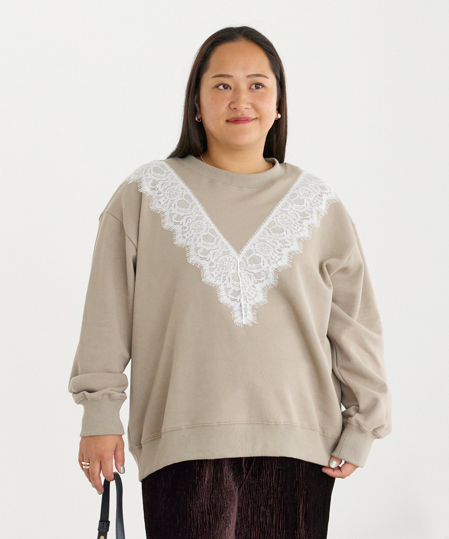 ベージュ　model:161cm 着用サイズ:3L