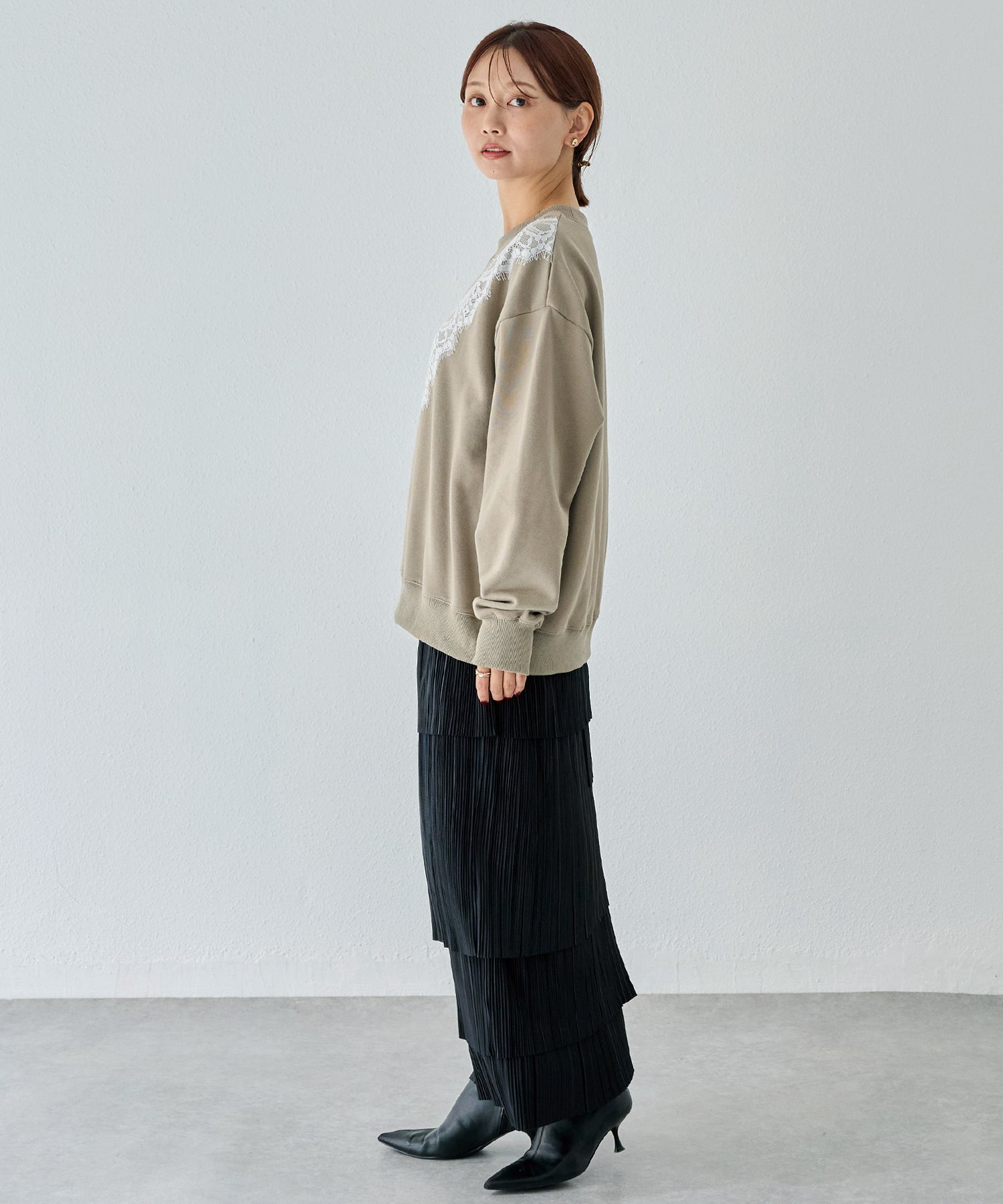 レース配色スウェットプルオーバー